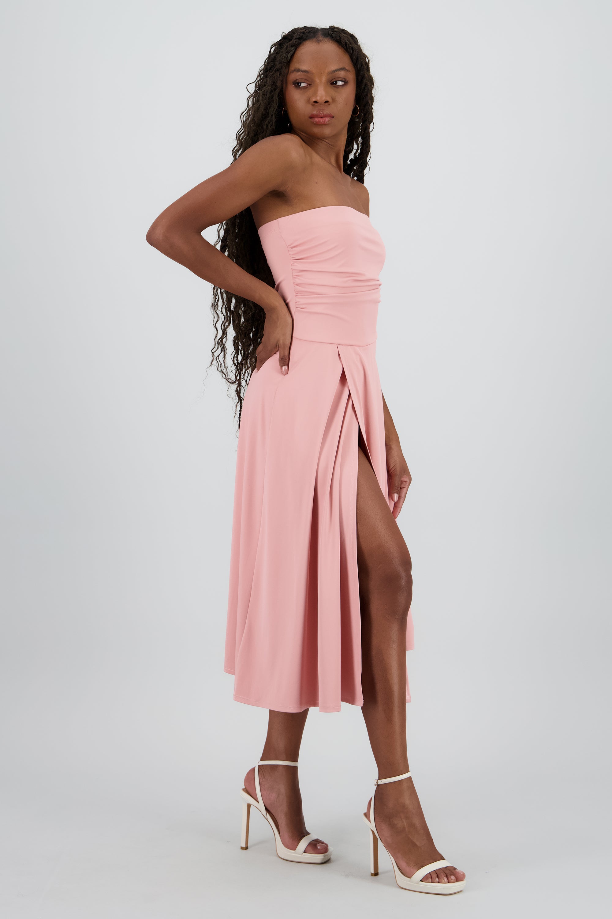 Vestido mini drapeado strapless ROSA PASTEL