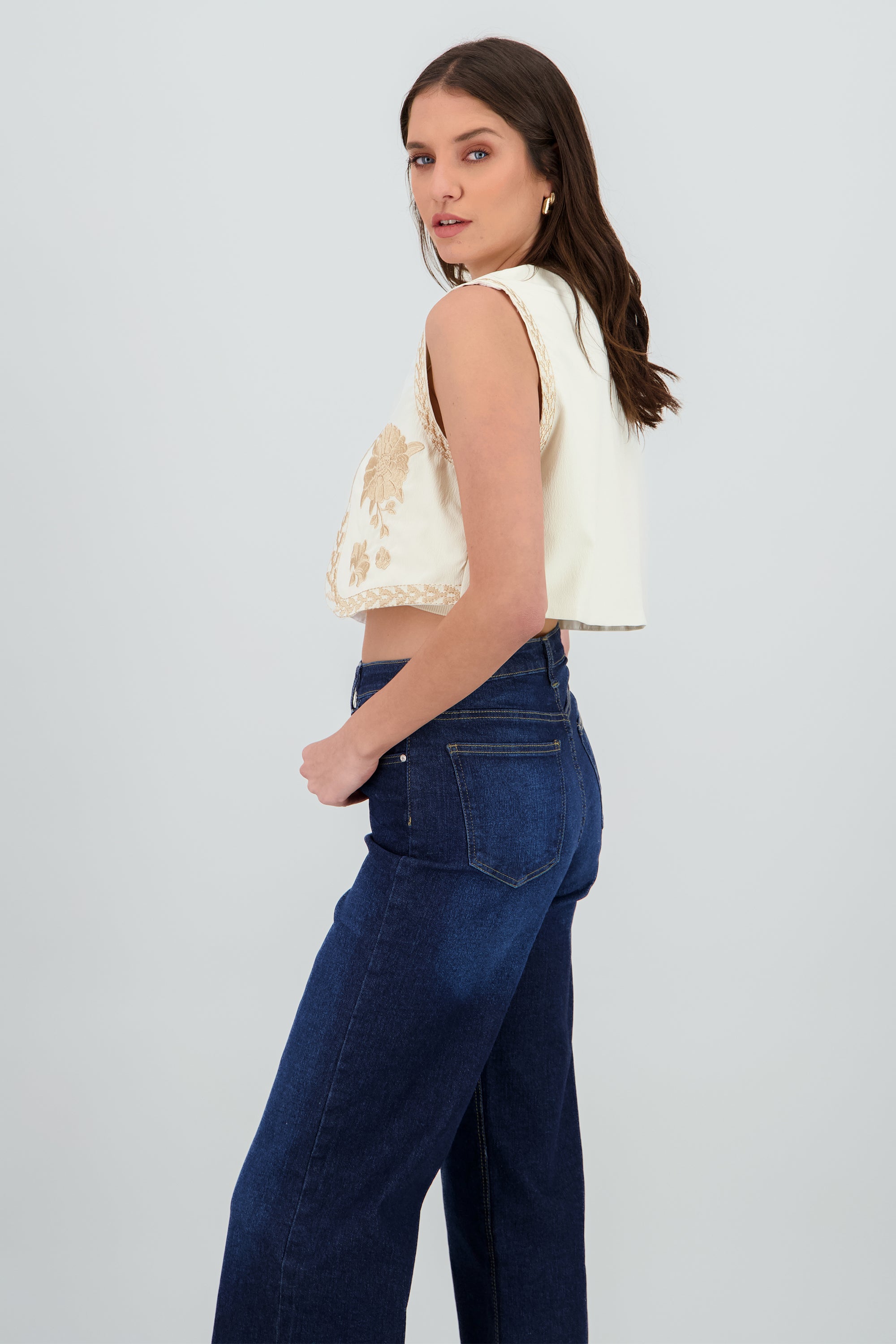Chaleco crop detalle bordado KHAKI COMBO