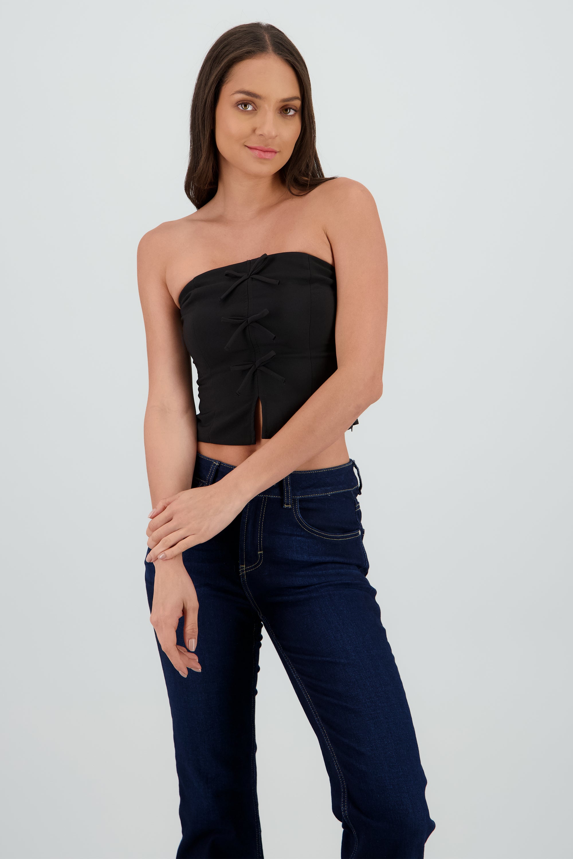 Top corto detalle moños NEGRO