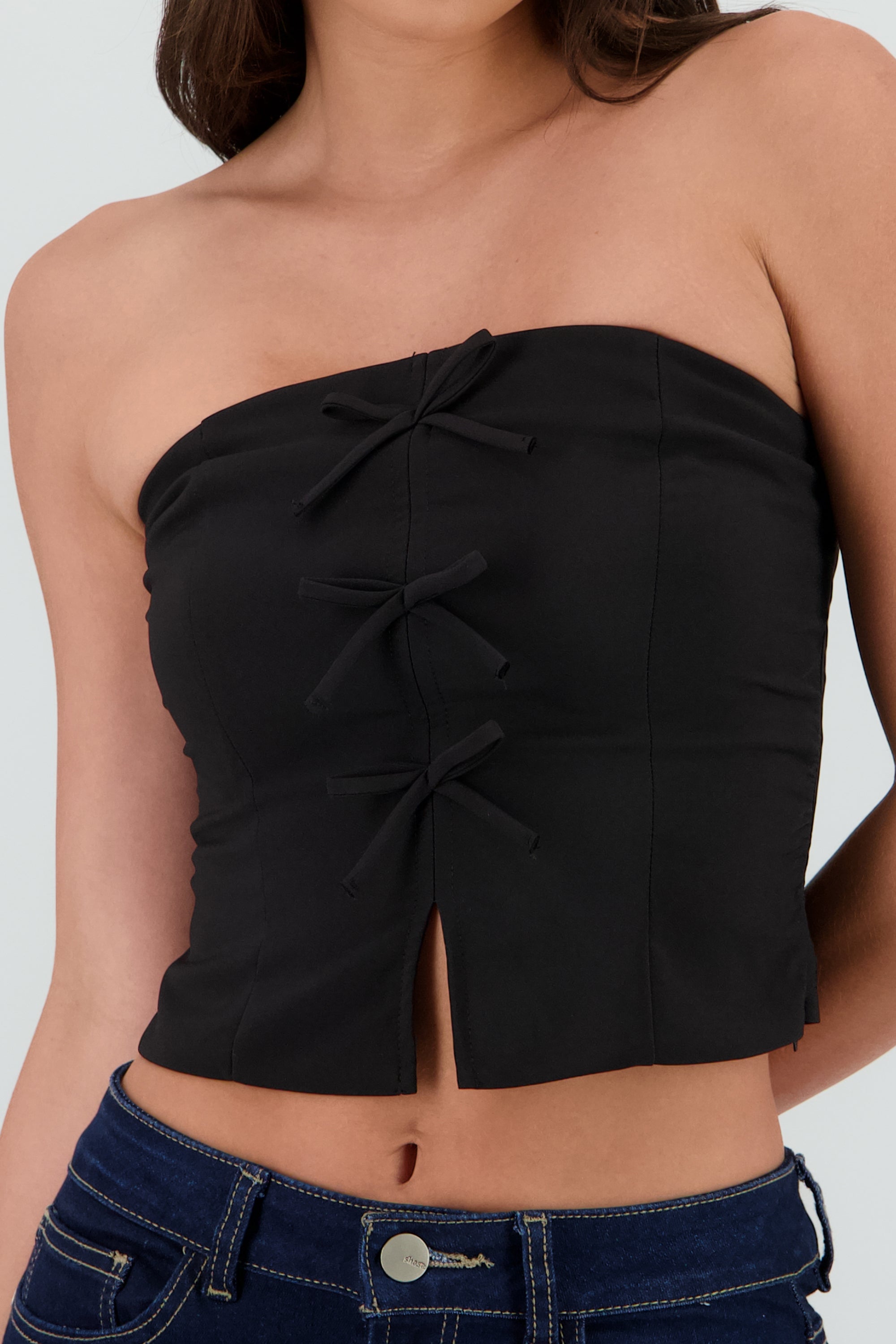Top corto detalle moños NEGRO