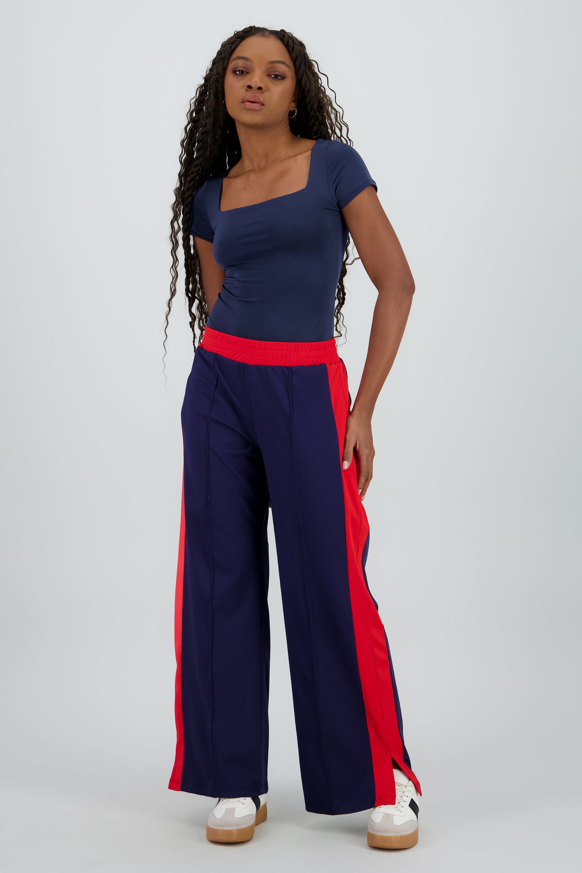Pantalon wide leg fluido detalle franja contraste AZUL COMBO