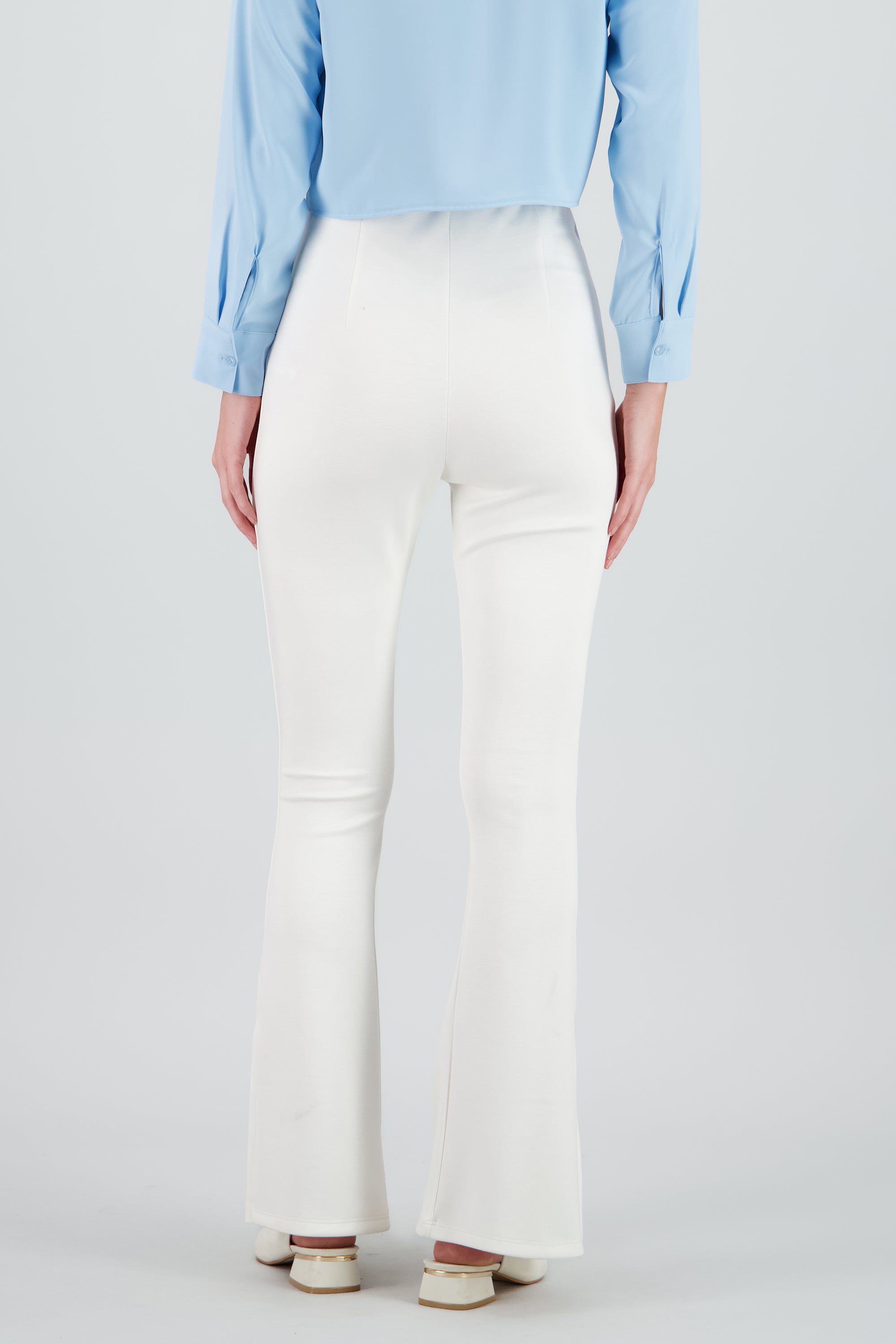 Pantalon flare liso BLANCO