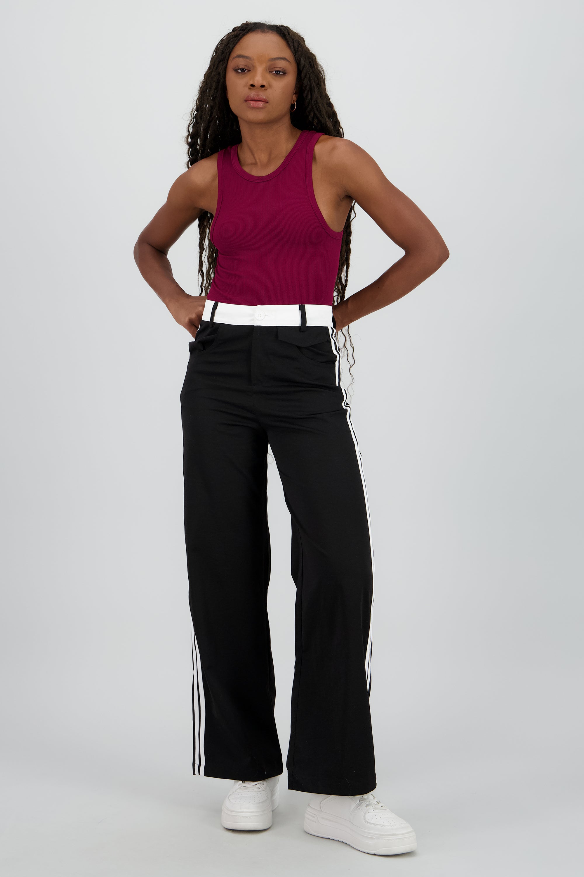 Pantalon fluido detalle contraste franja NEGRO