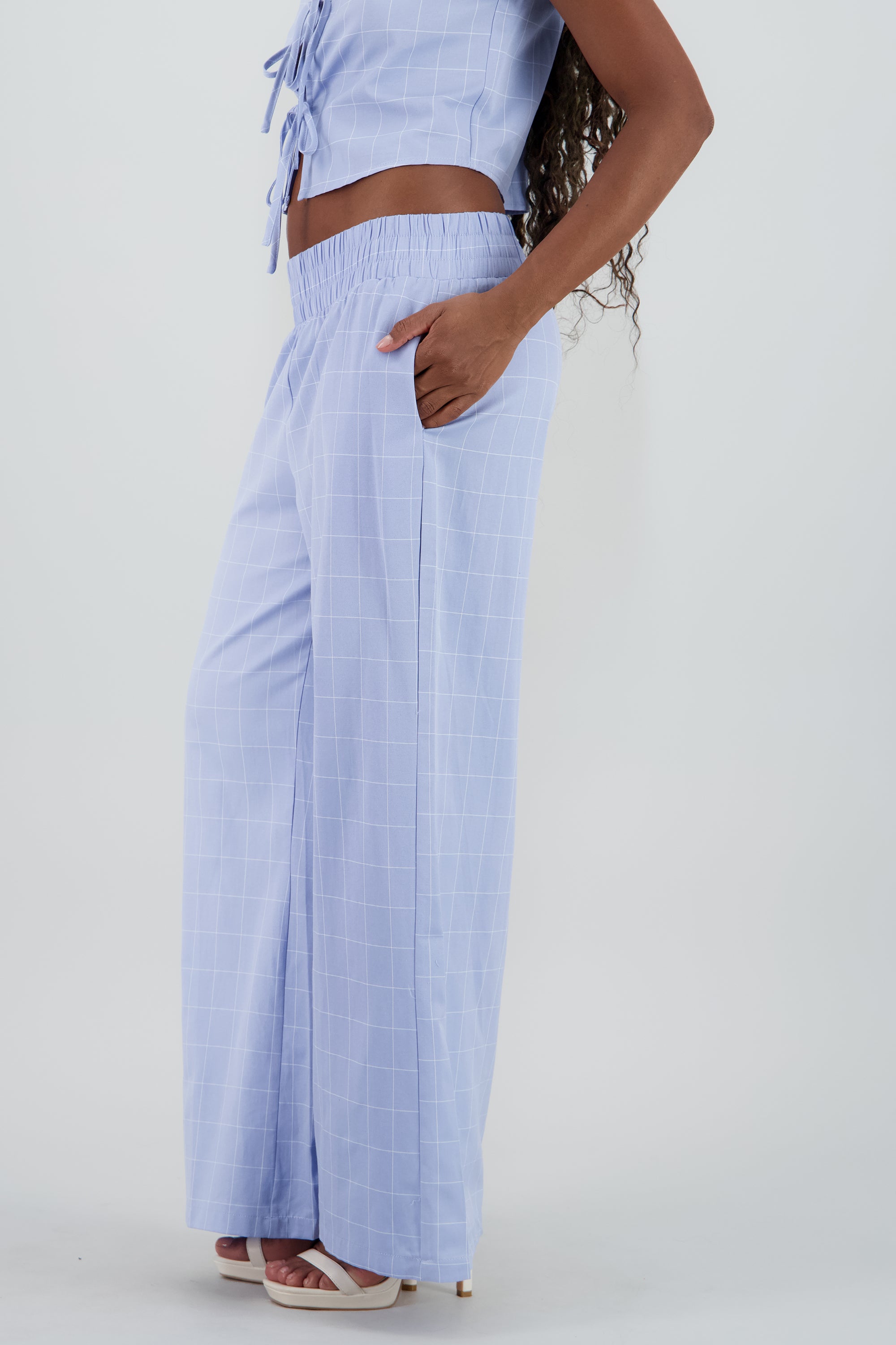 Pantalon amplio fluido wide leg AZUL
