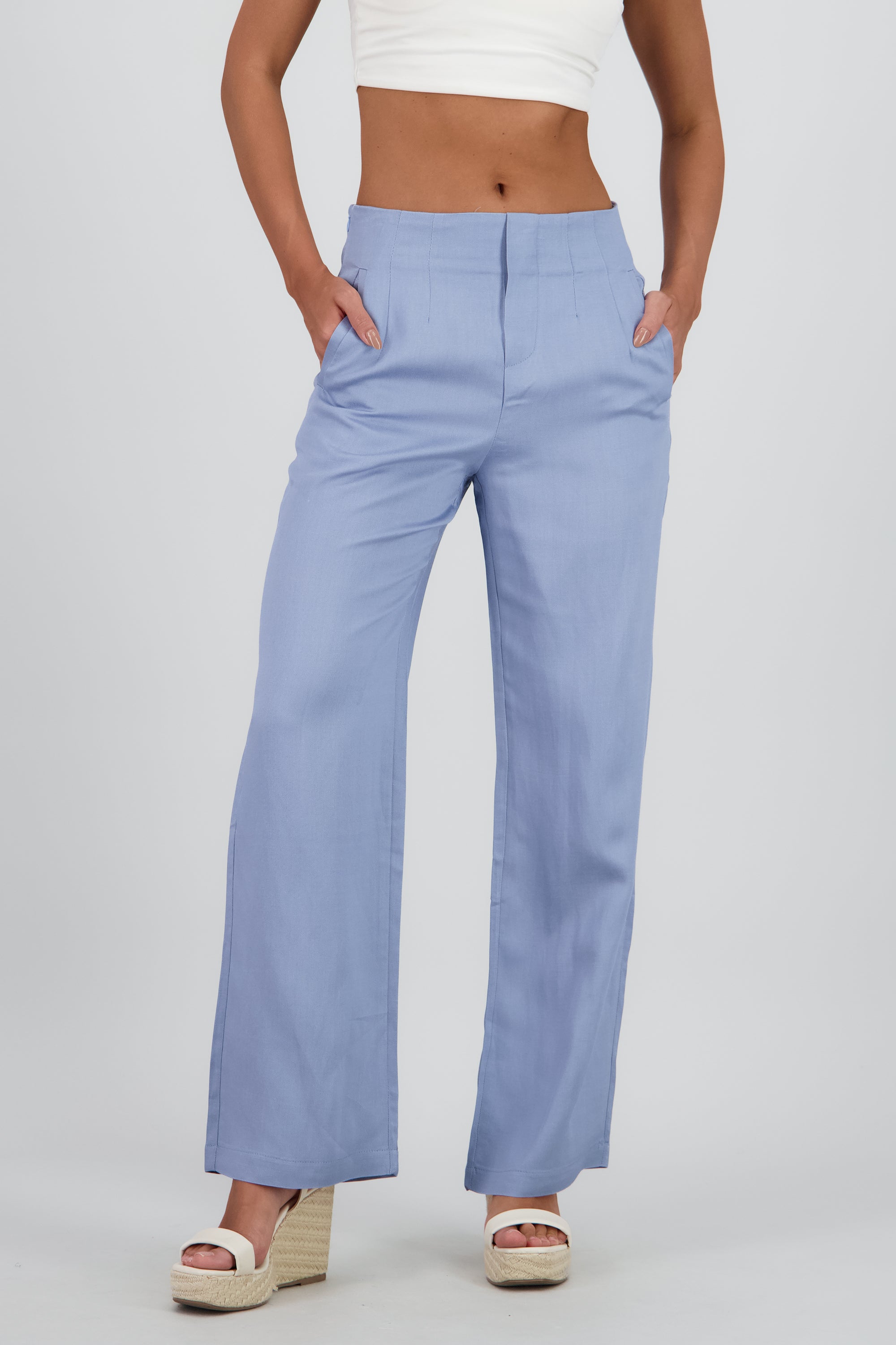 Pantalon fluido detalle pinzas AZUL