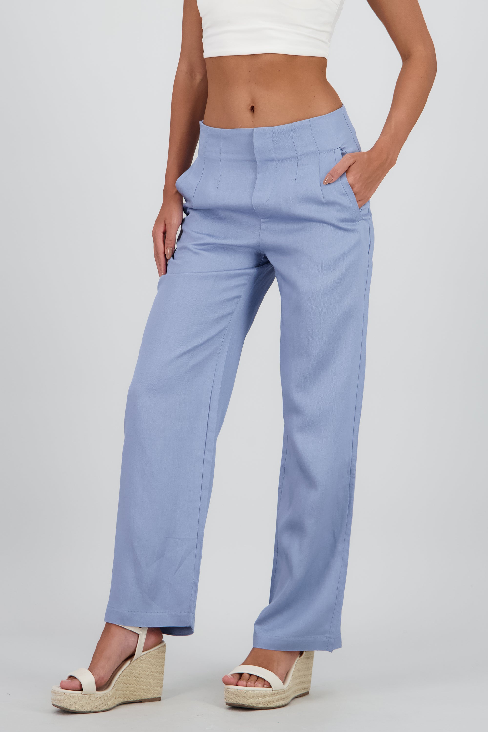 Pantalon fluido detalle pinzas AZUL
