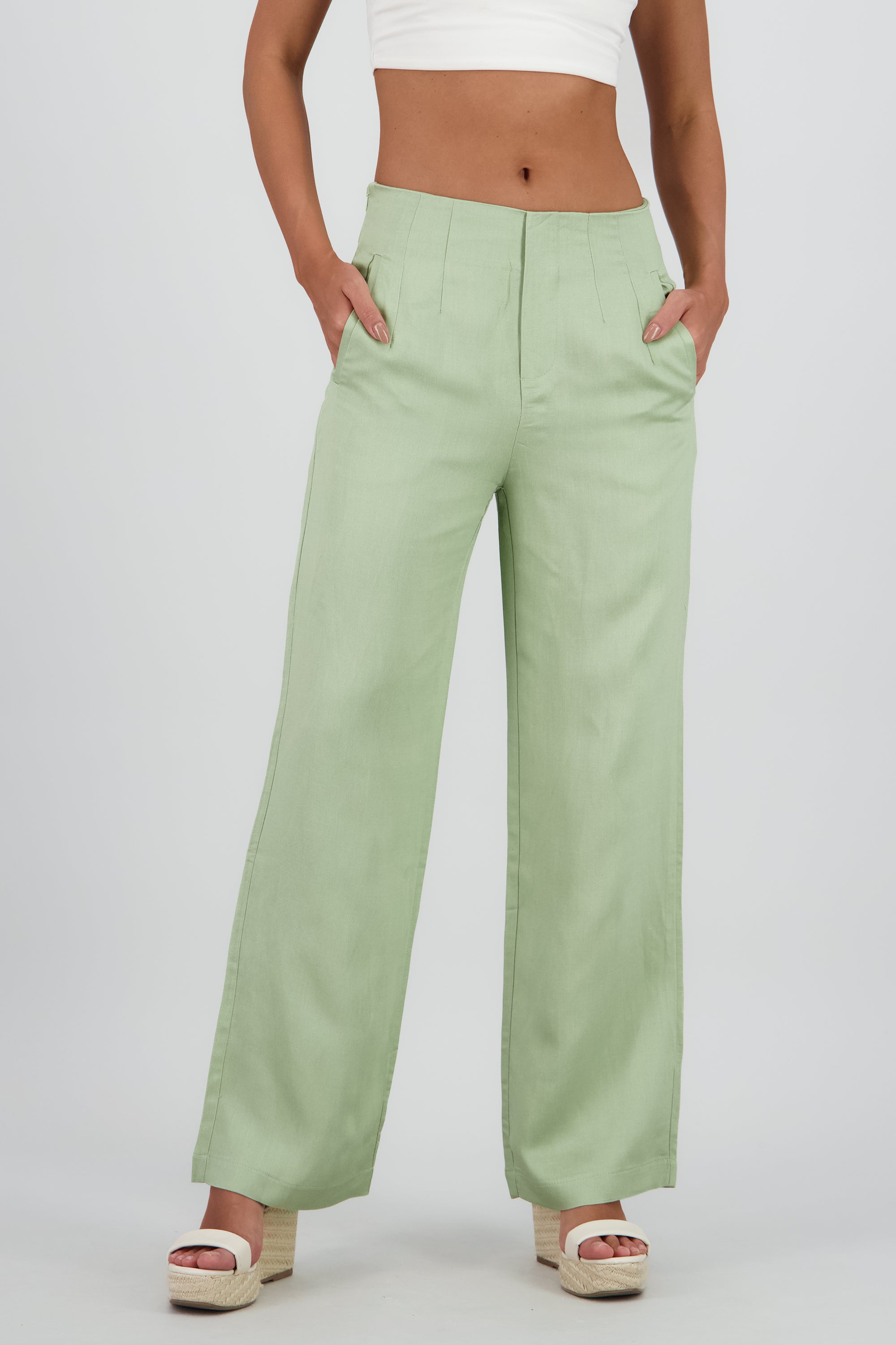 Pantalon fluido detalle pinzas VERDE