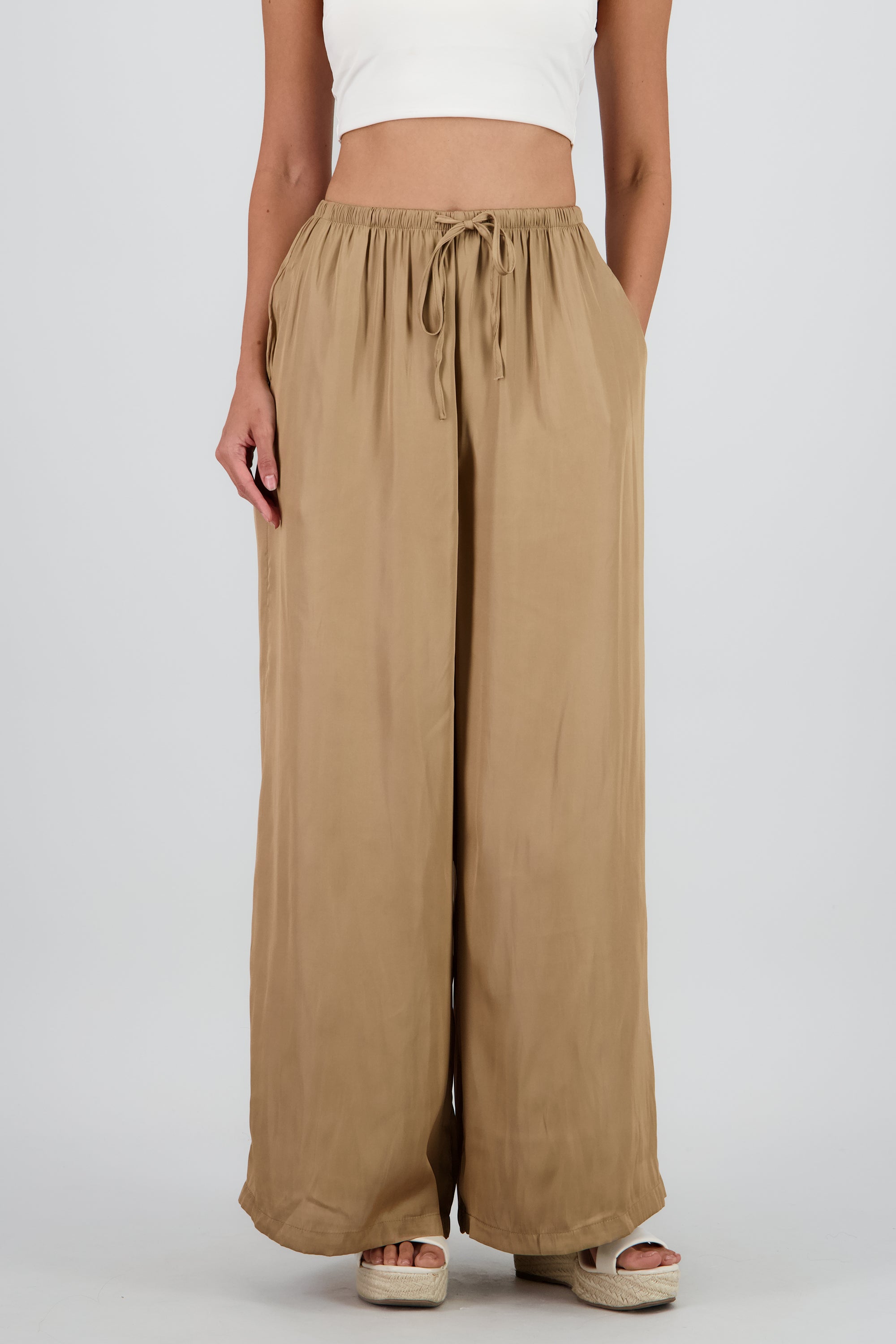 Pantalon fluido detalle jareta BEIGE