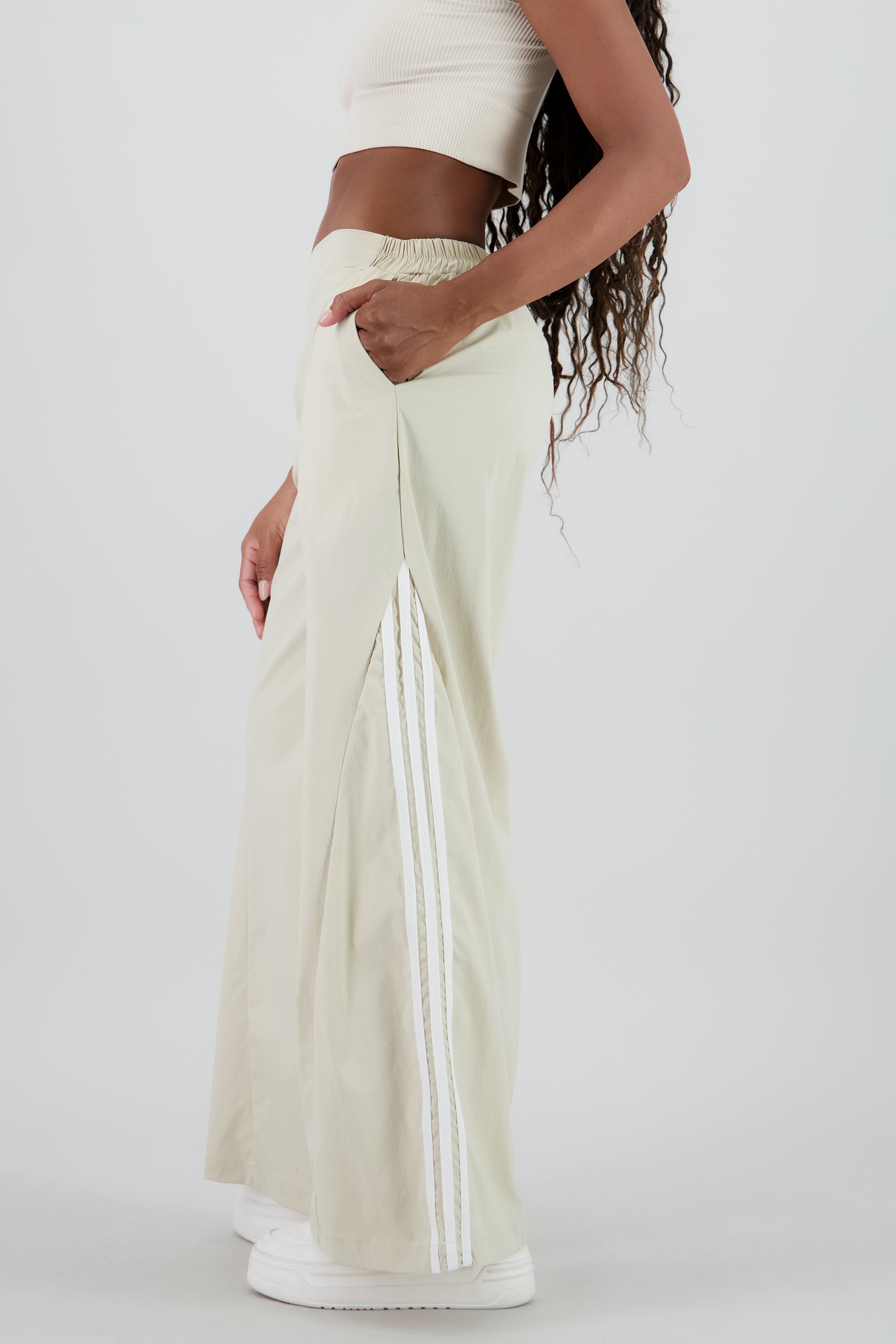 Pantalon amplio detalle franjas contraste BEIGE