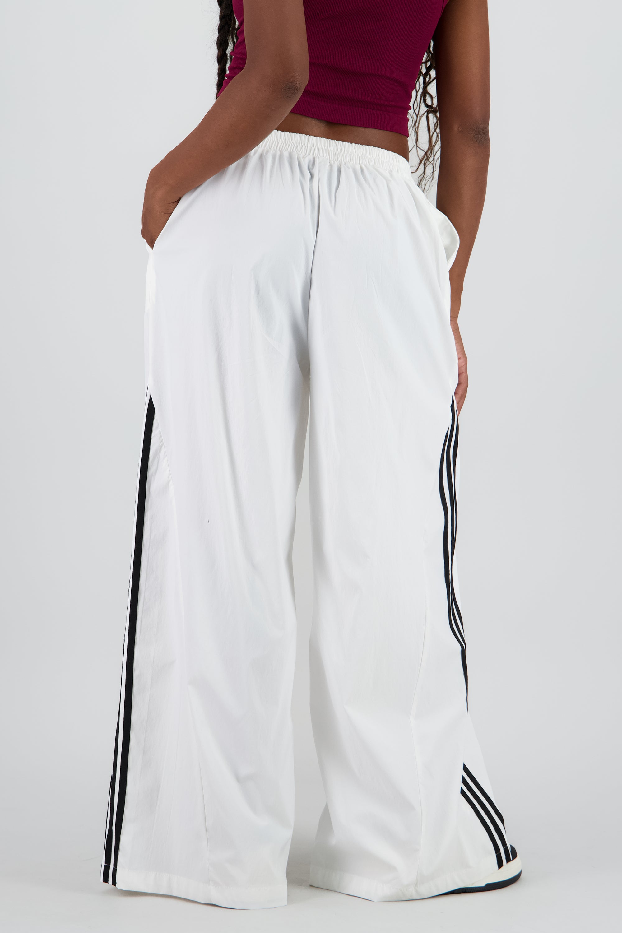 Pantalon amplio detalle franjas contraste BLANCO