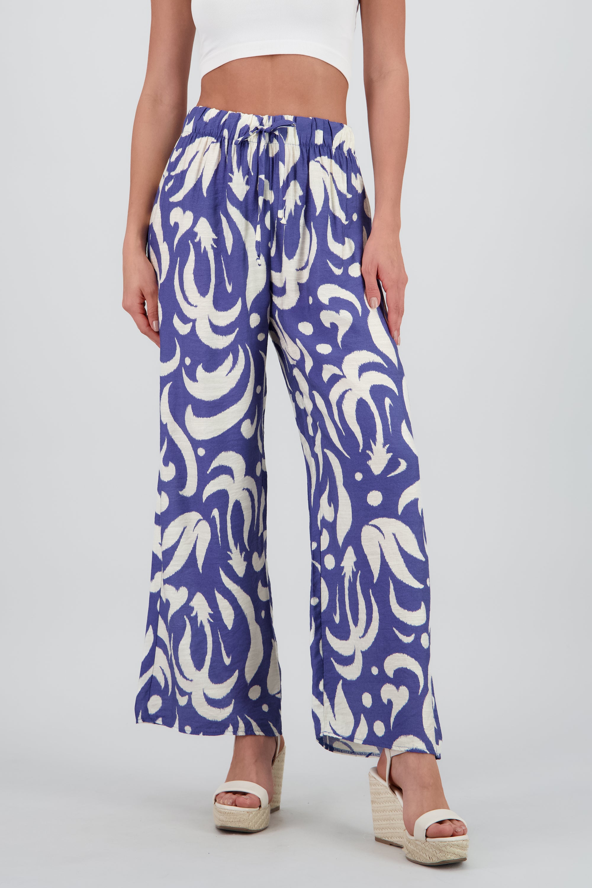 Pantalon amplio detalle resorte jareta AZUL COMBO