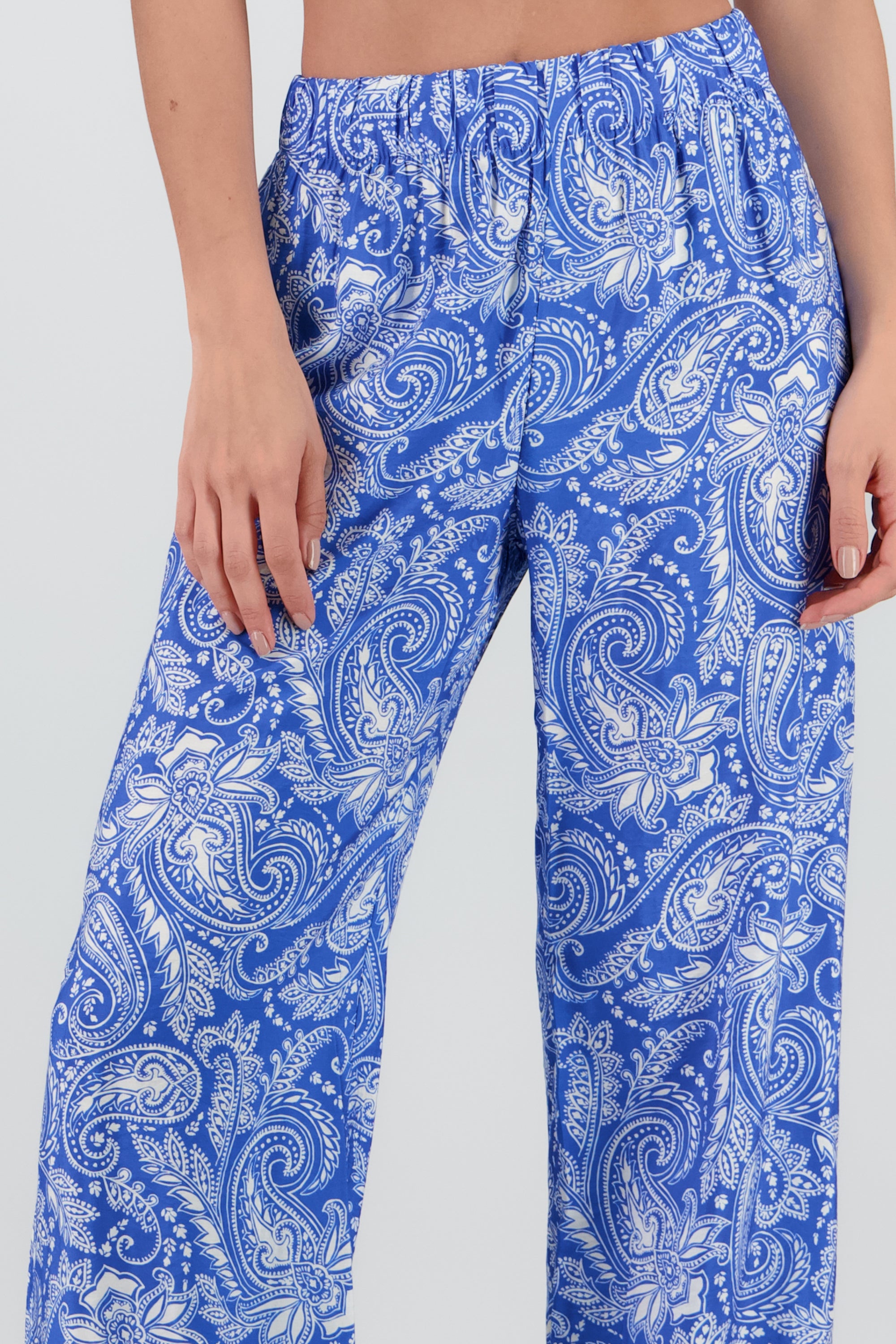 Pantalon amplio fluido detalle resorte AZUL COMBO