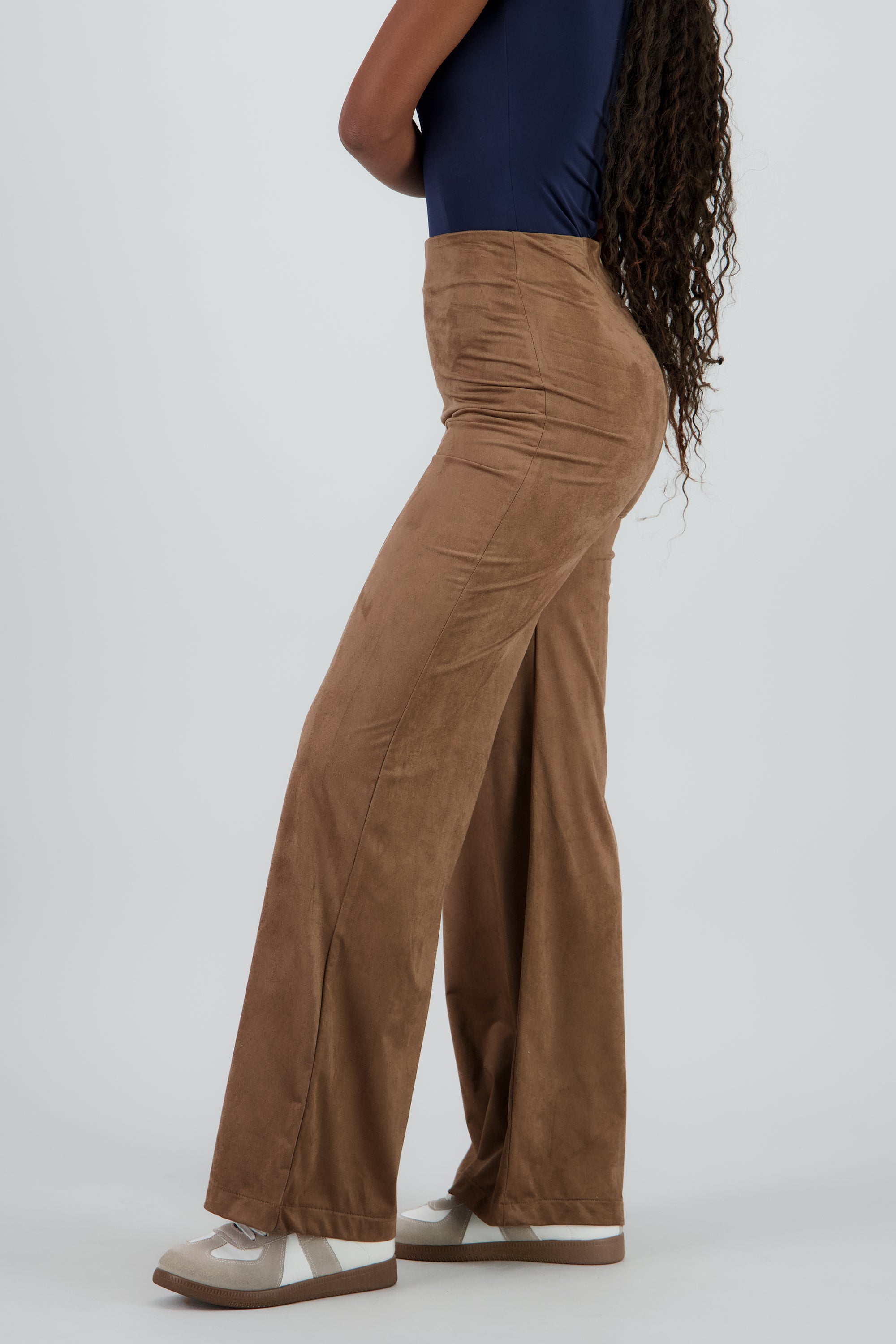 Pantalon flare detalle textura liso CAFE