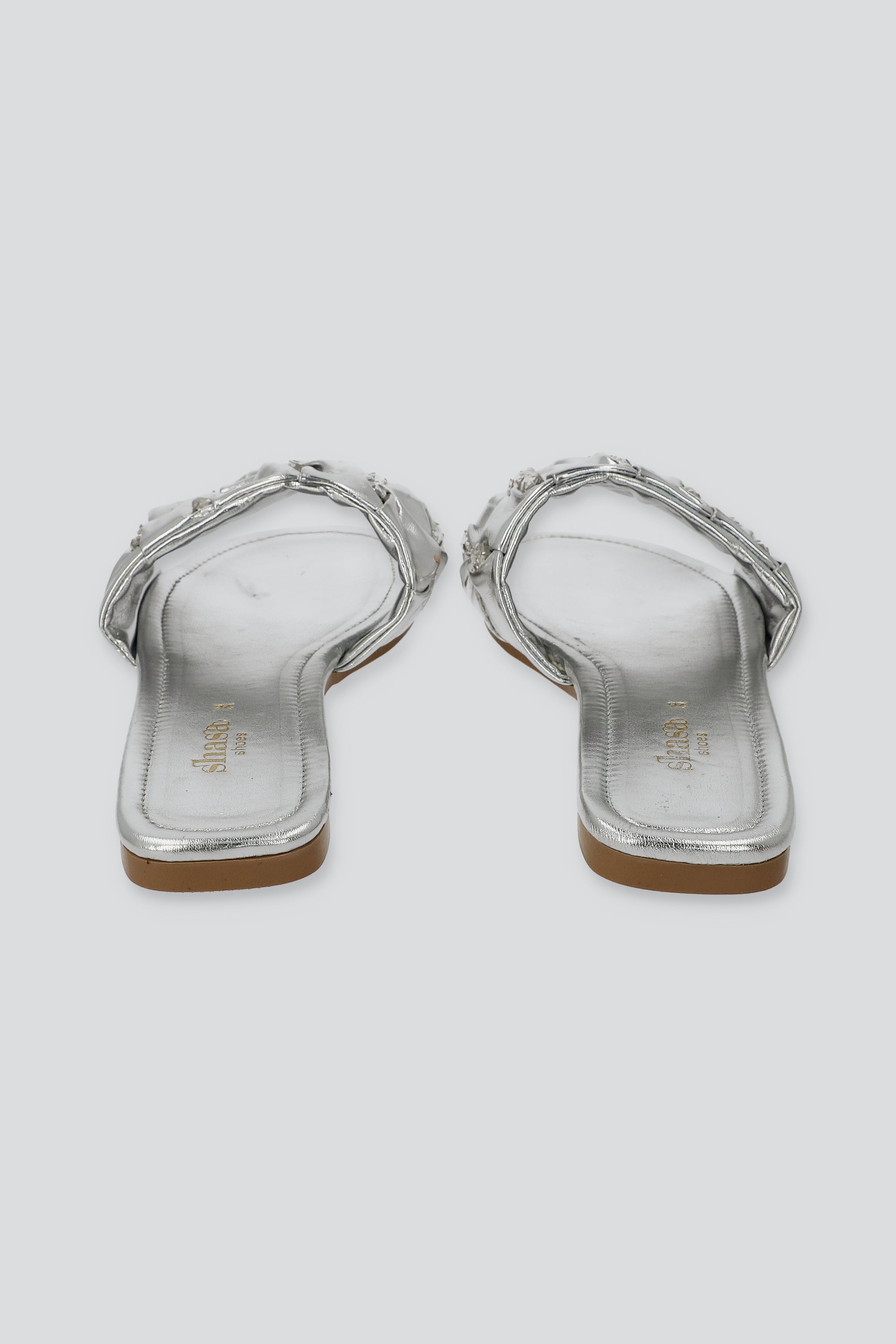Sandalia tira ancha pliegues gemas grandes PLATA