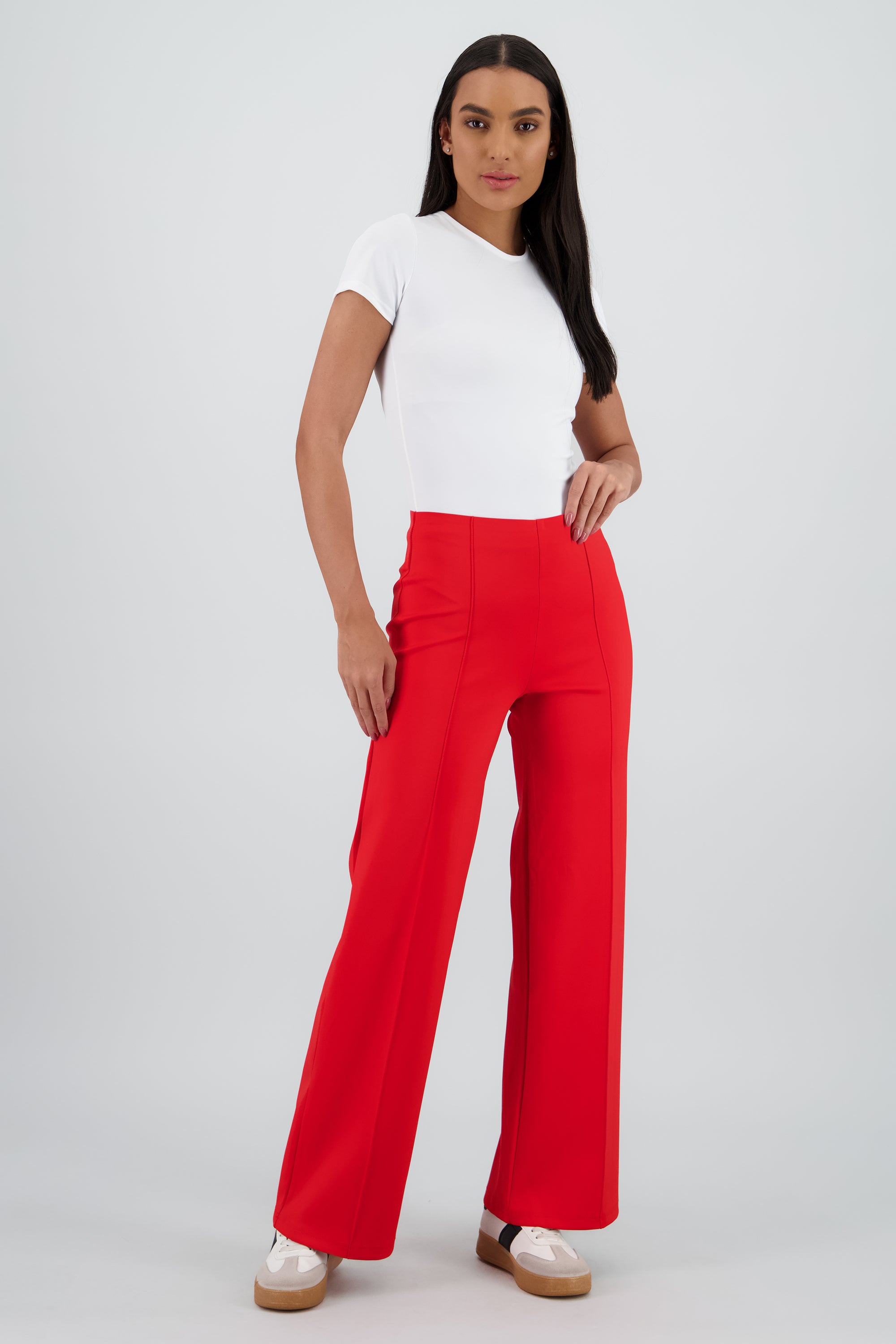 Pantalon recto detalle costura ROJO