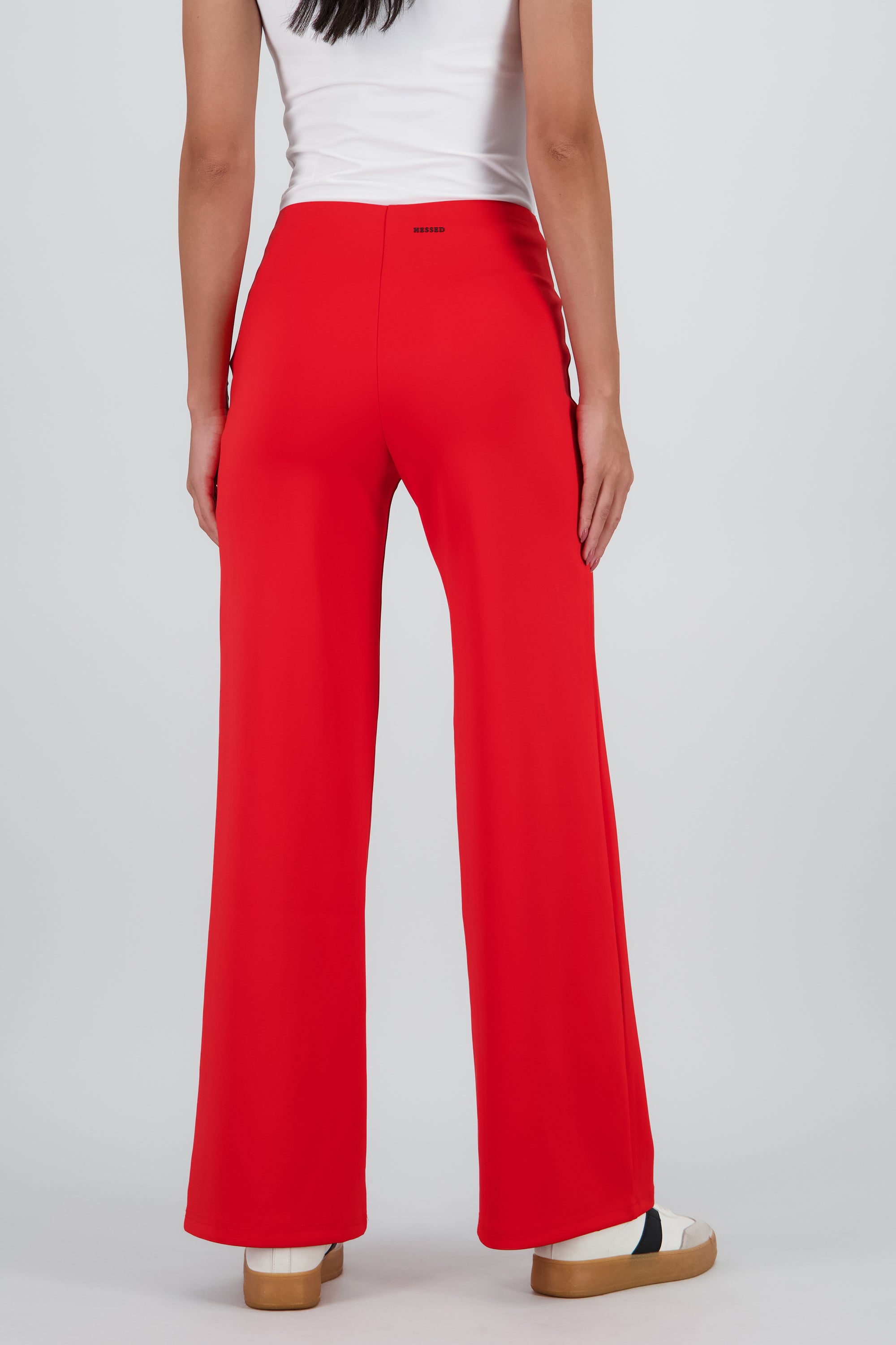 Pantalon recto detalle costura ROJO