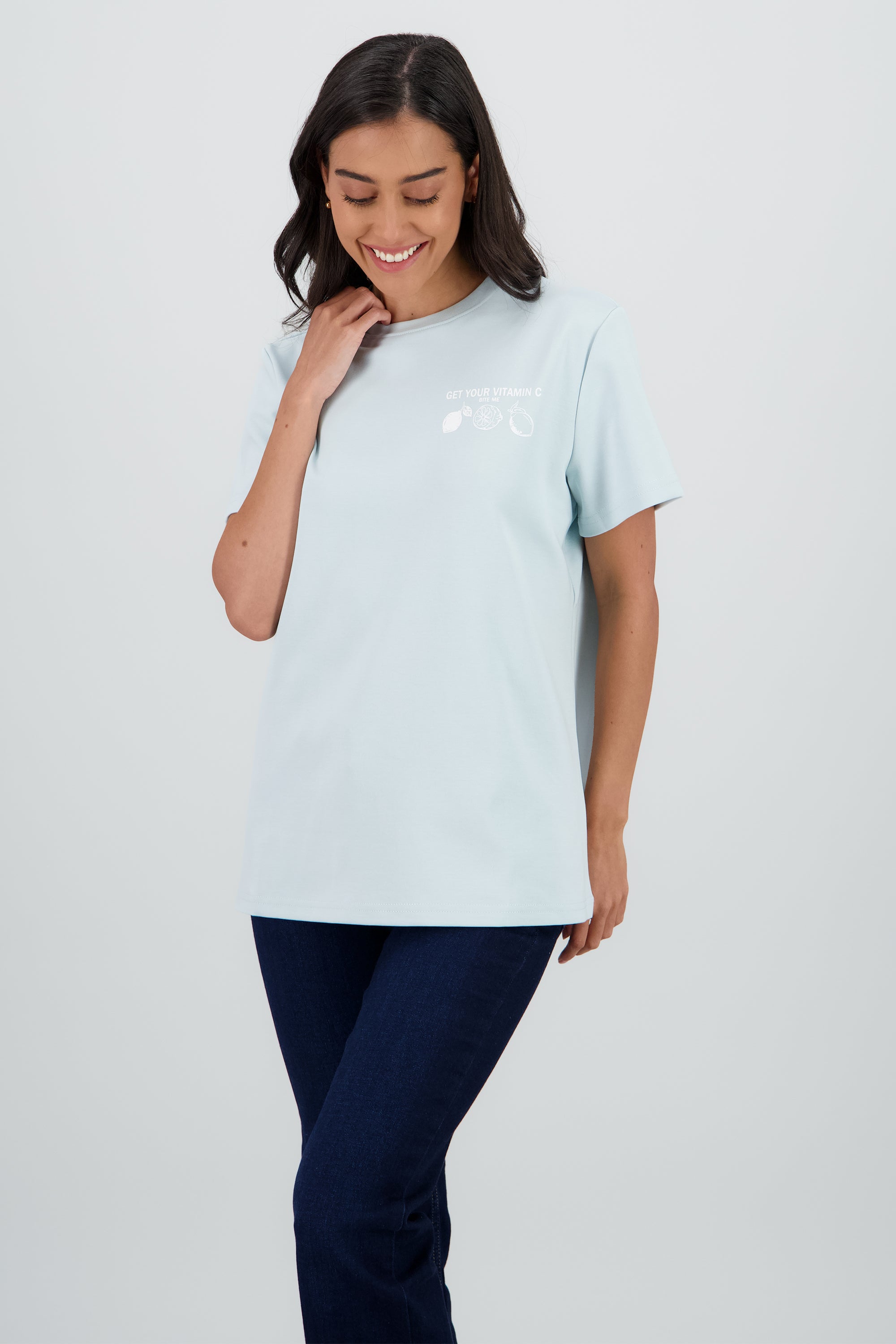 Playera manga corta estampado vitamin AZUL