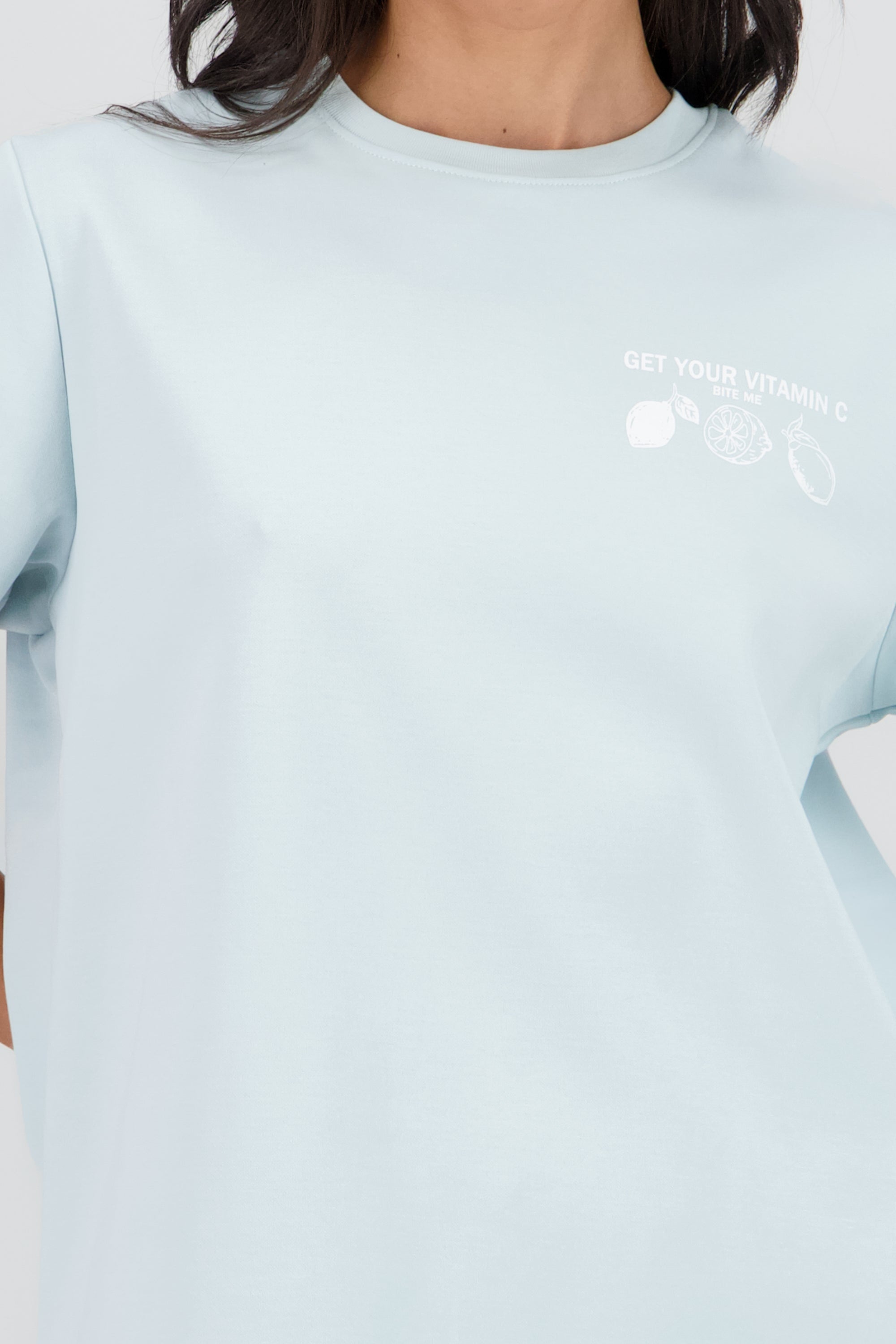 Playera manga corta estampado vitamin AZUL