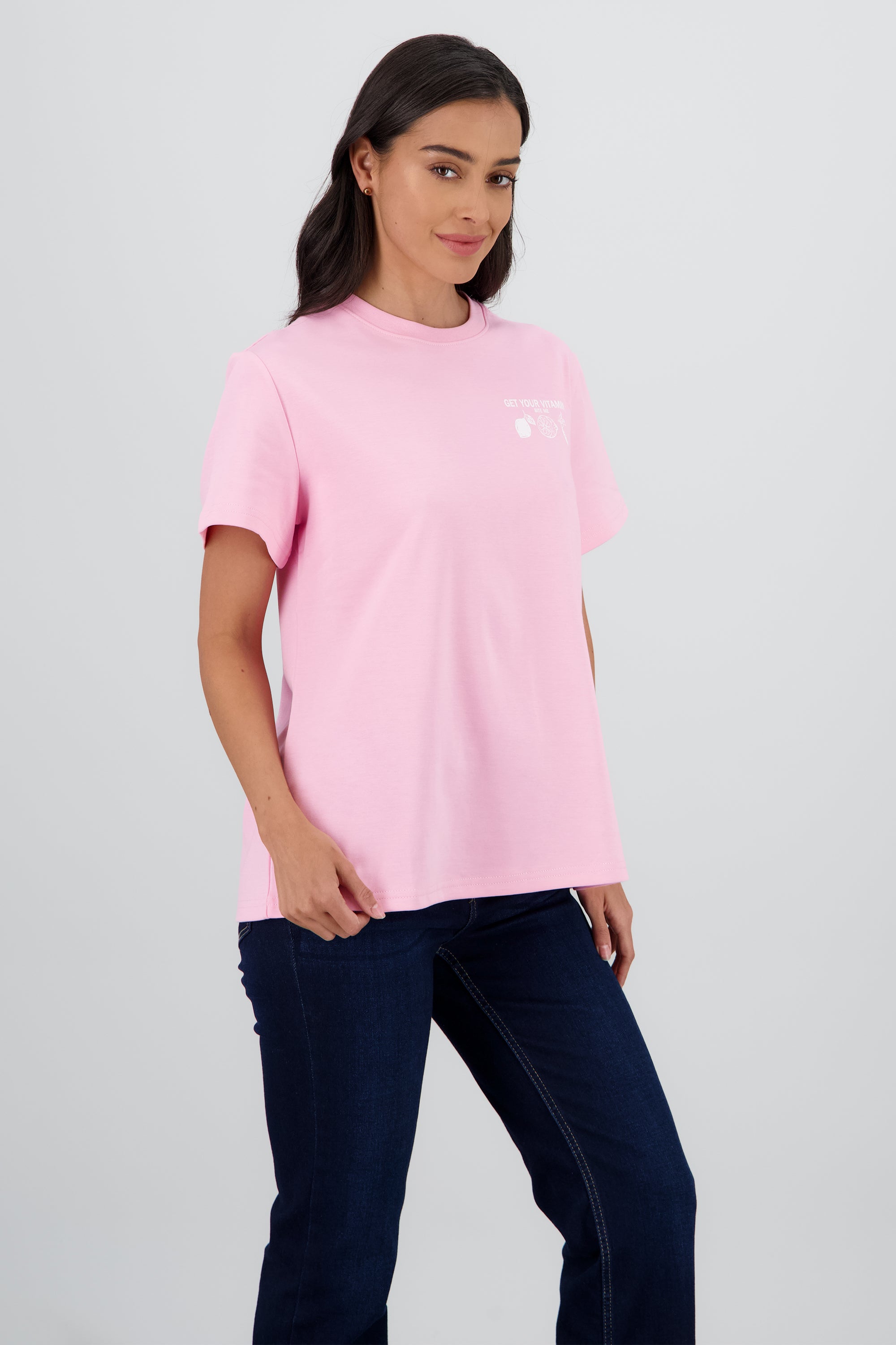 Playera manga corta estampado vitamin ROSA
