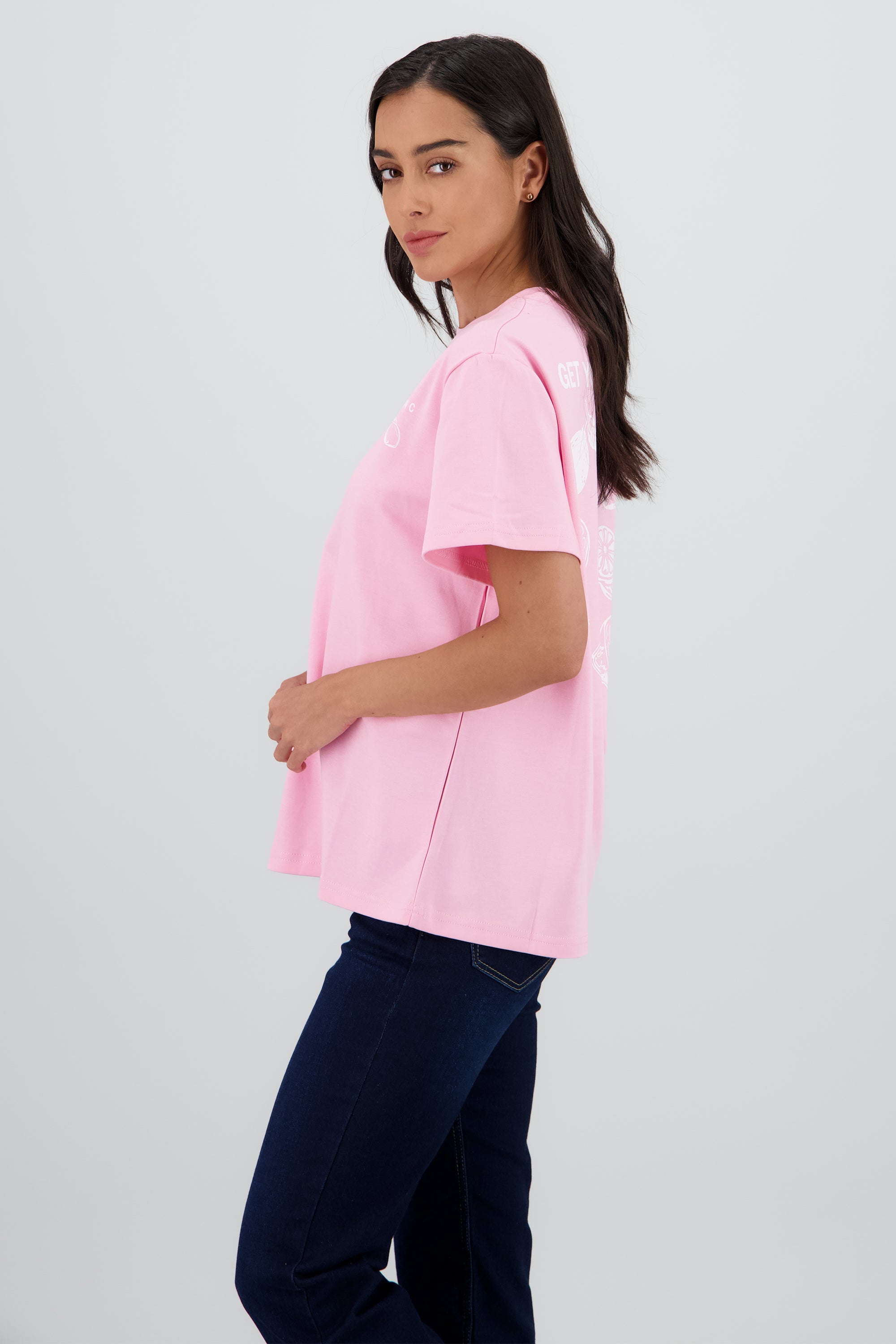 Playera manga corta estampado vitamin ROSA