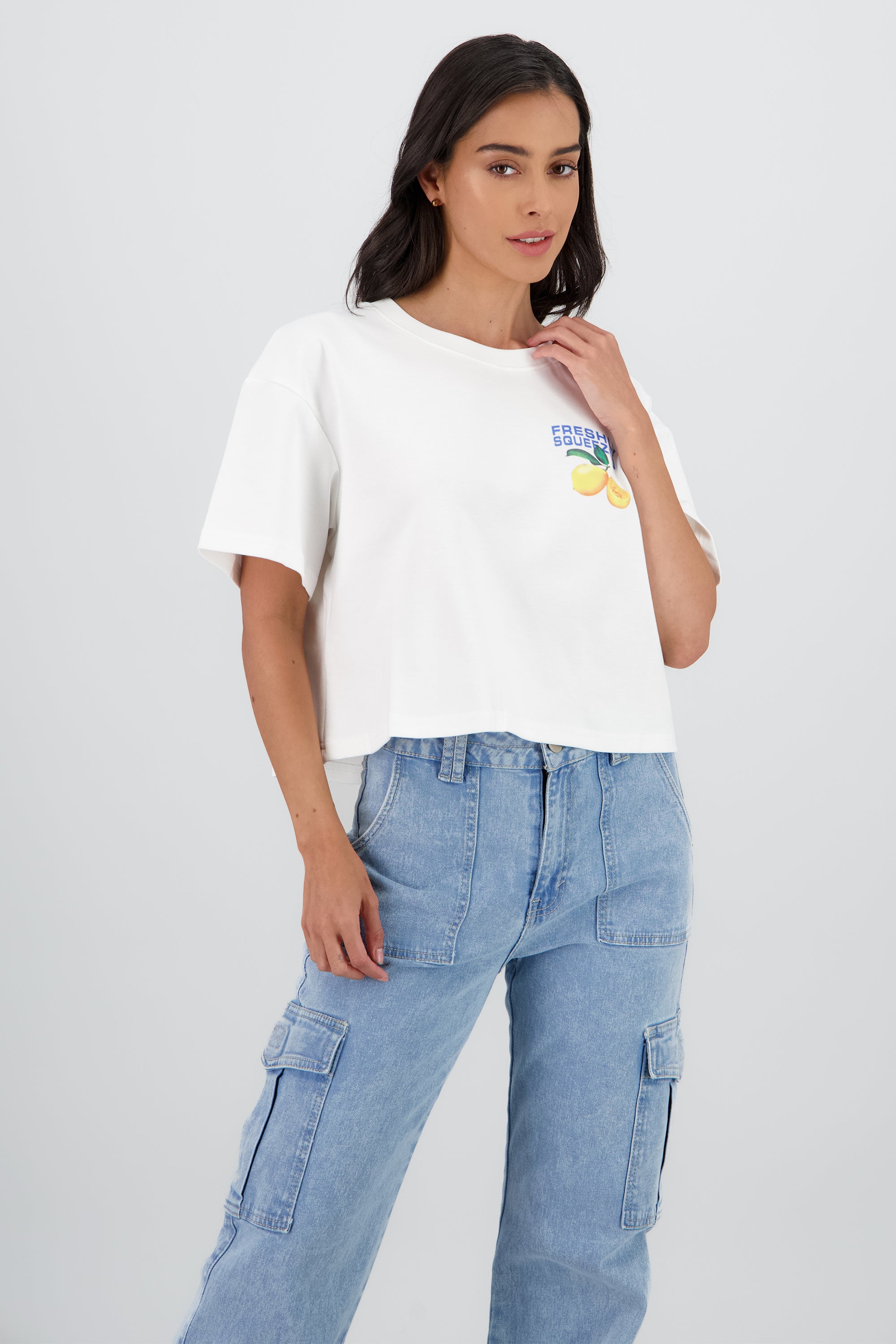Playera manga corta crop estampado limones BLANCO