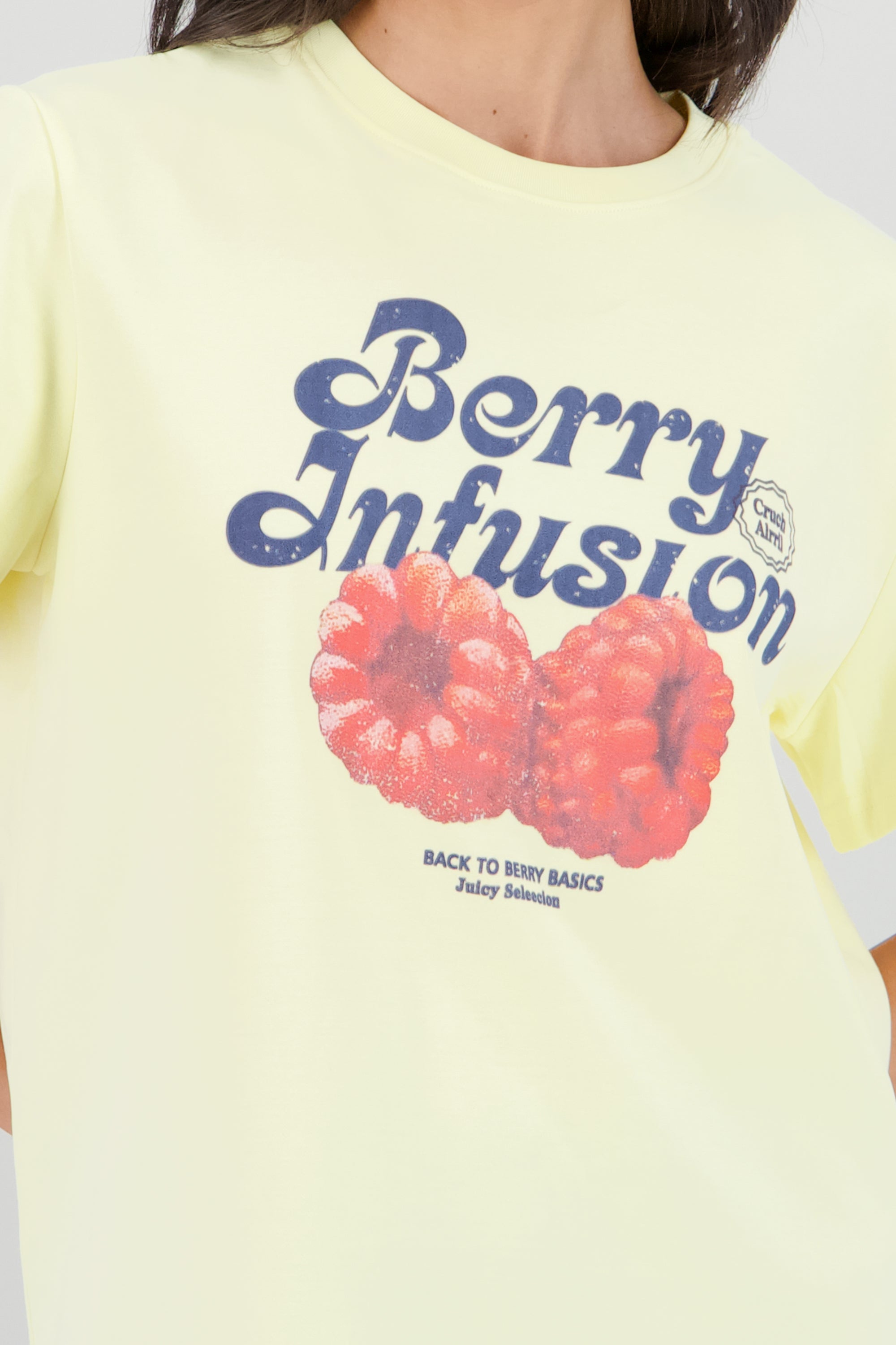 Playera manga corta estampado frutas AMARILLO