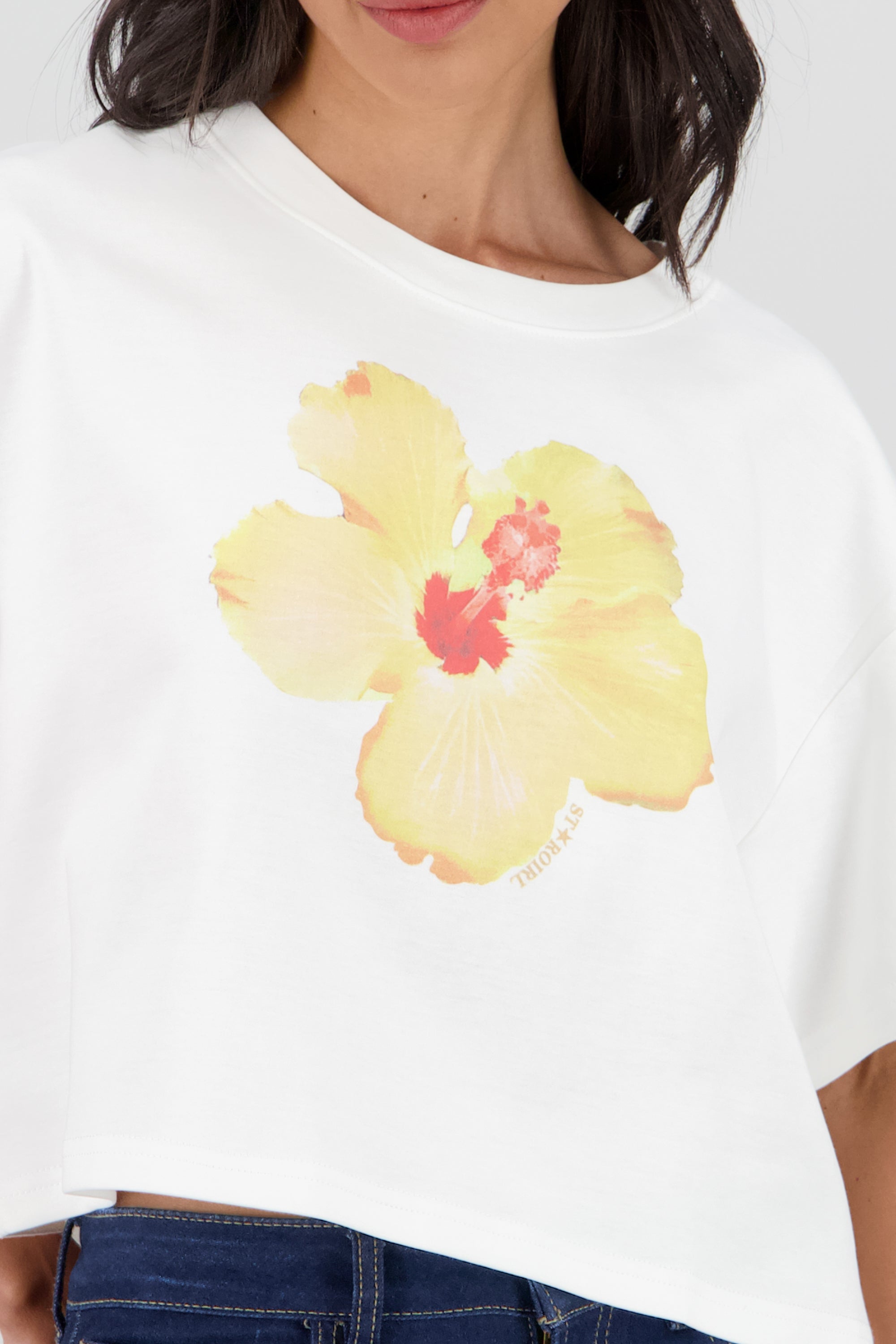 Playera manga corta crop estampado flor BLANCO