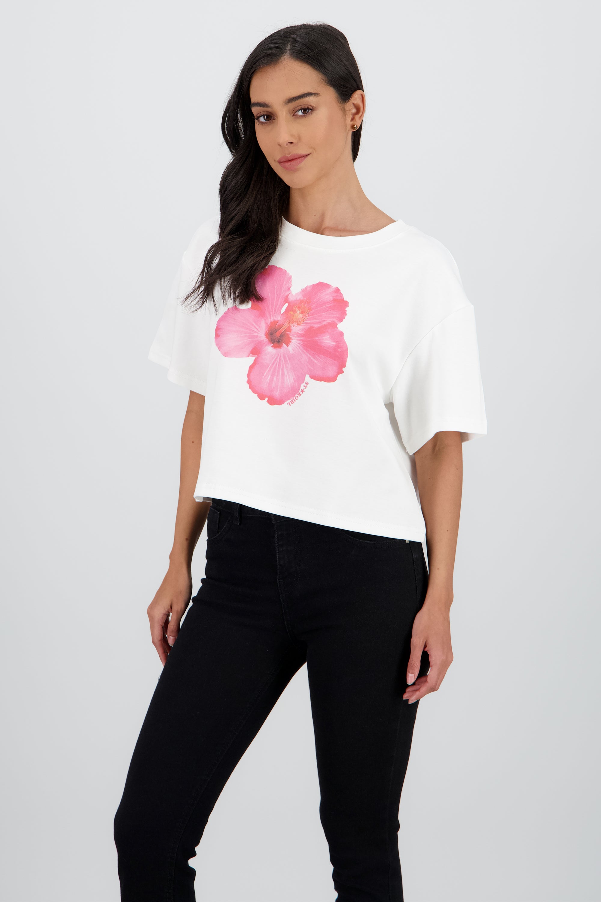 Playera manga corta crop estampado flor BLANCO COMBO