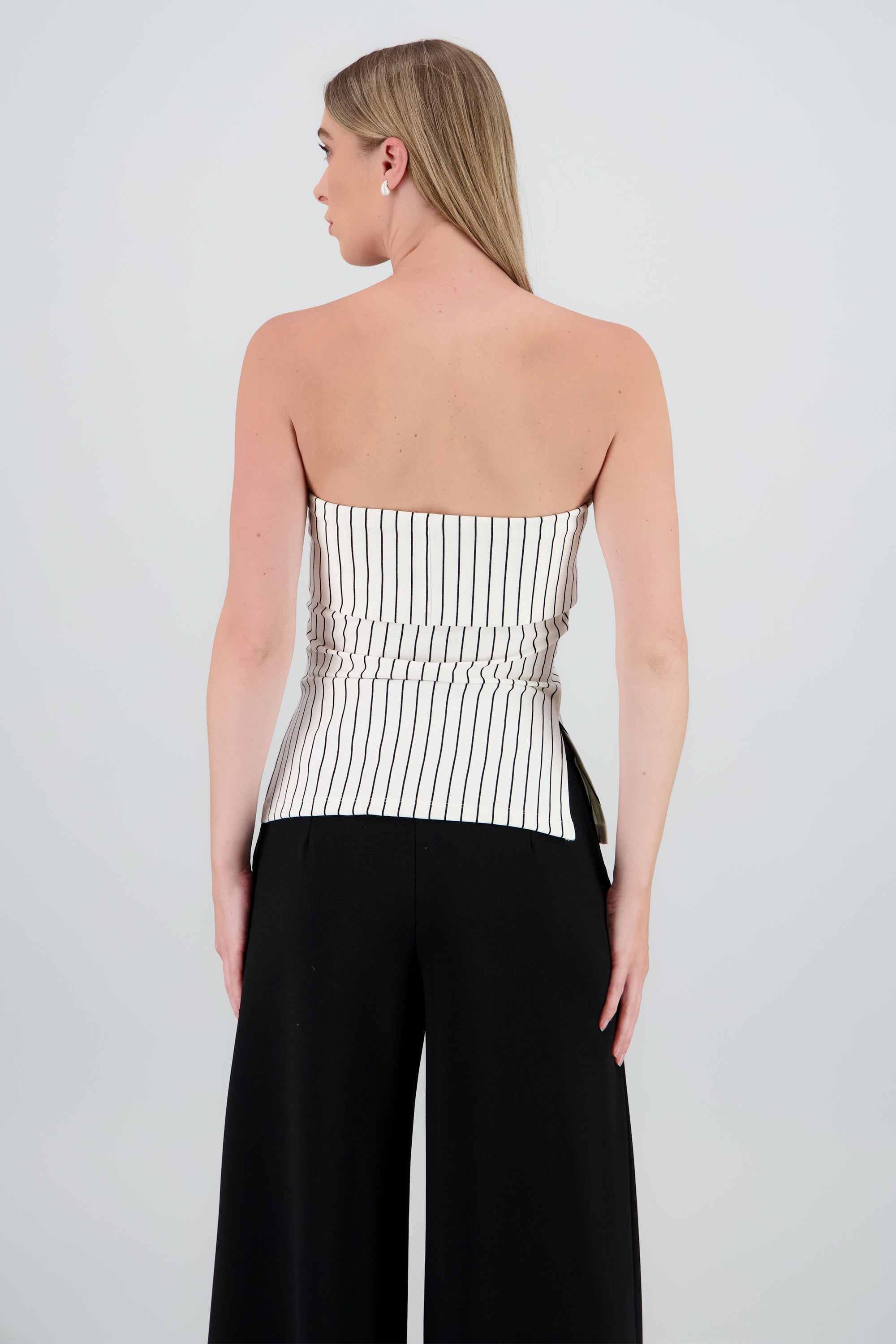 Top strapless rallas BLANCO COMBO