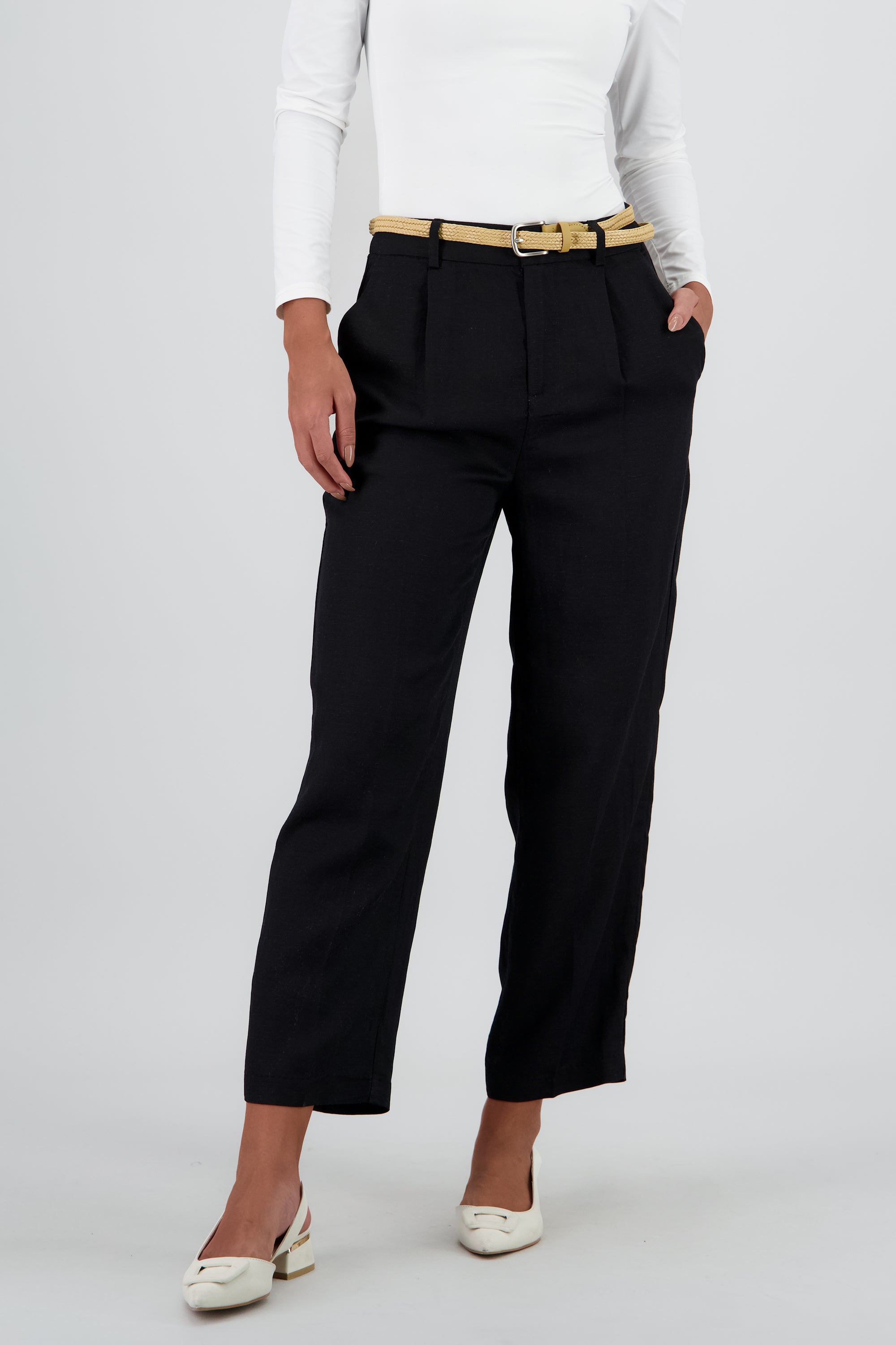 Pantalon recto liso presillas detalle cinturon NEGRO