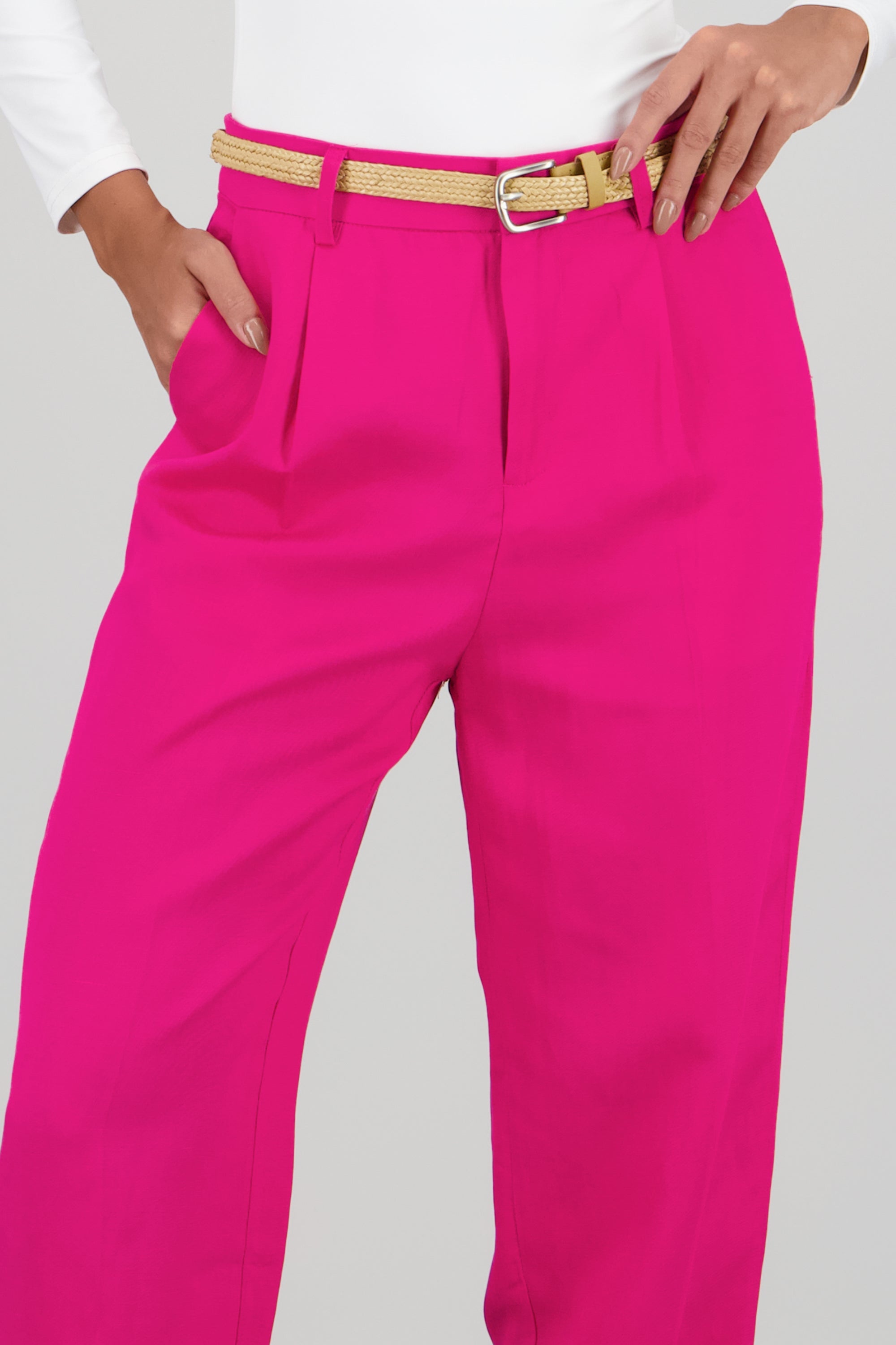 Pantalon recto liso presillas detalle cinturon FIUSHA
