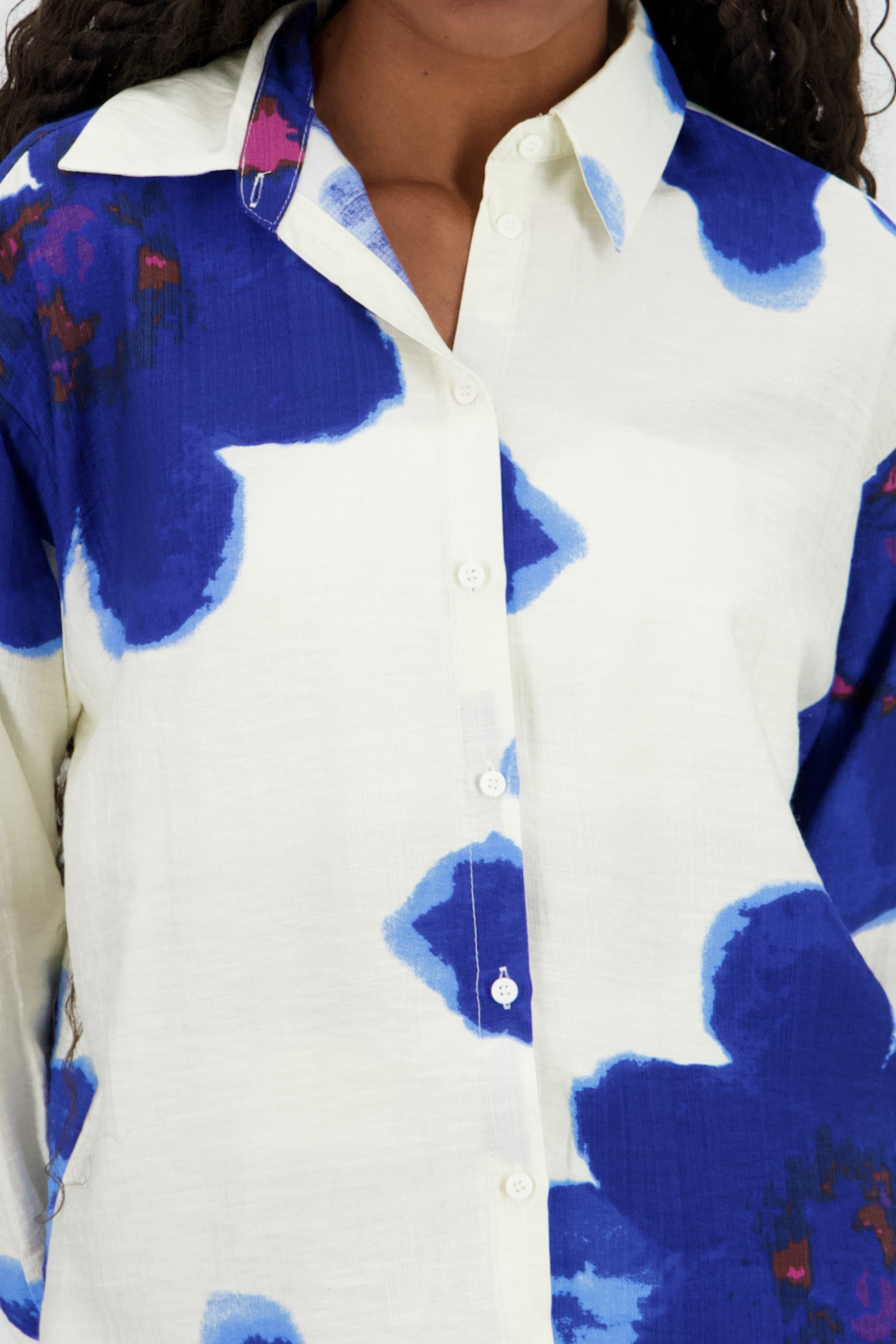 Camisa manga larga cuello detalle estampado AZUL COMBO