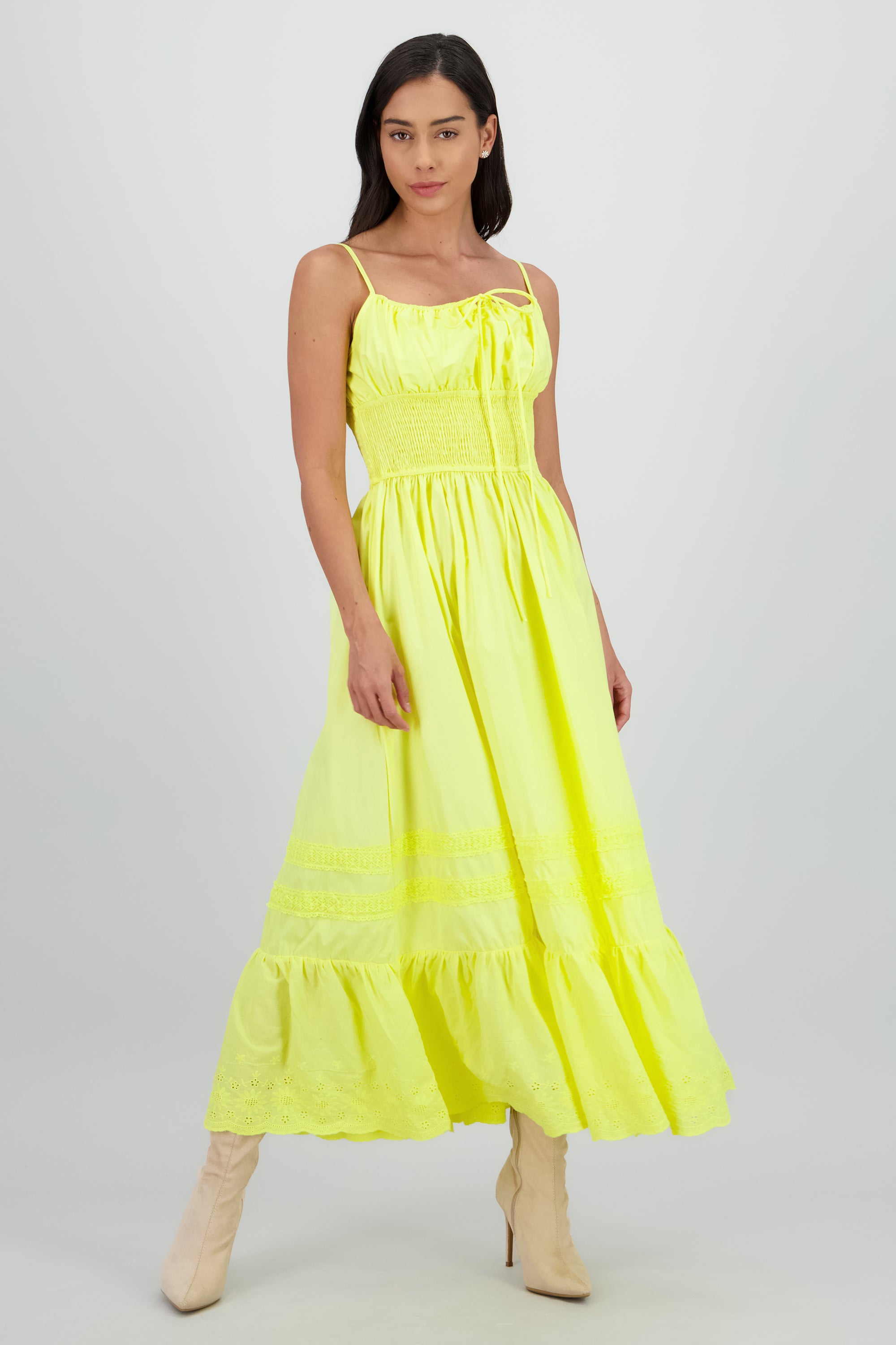 Vestido midi detalle smock tirantes AMARILLO