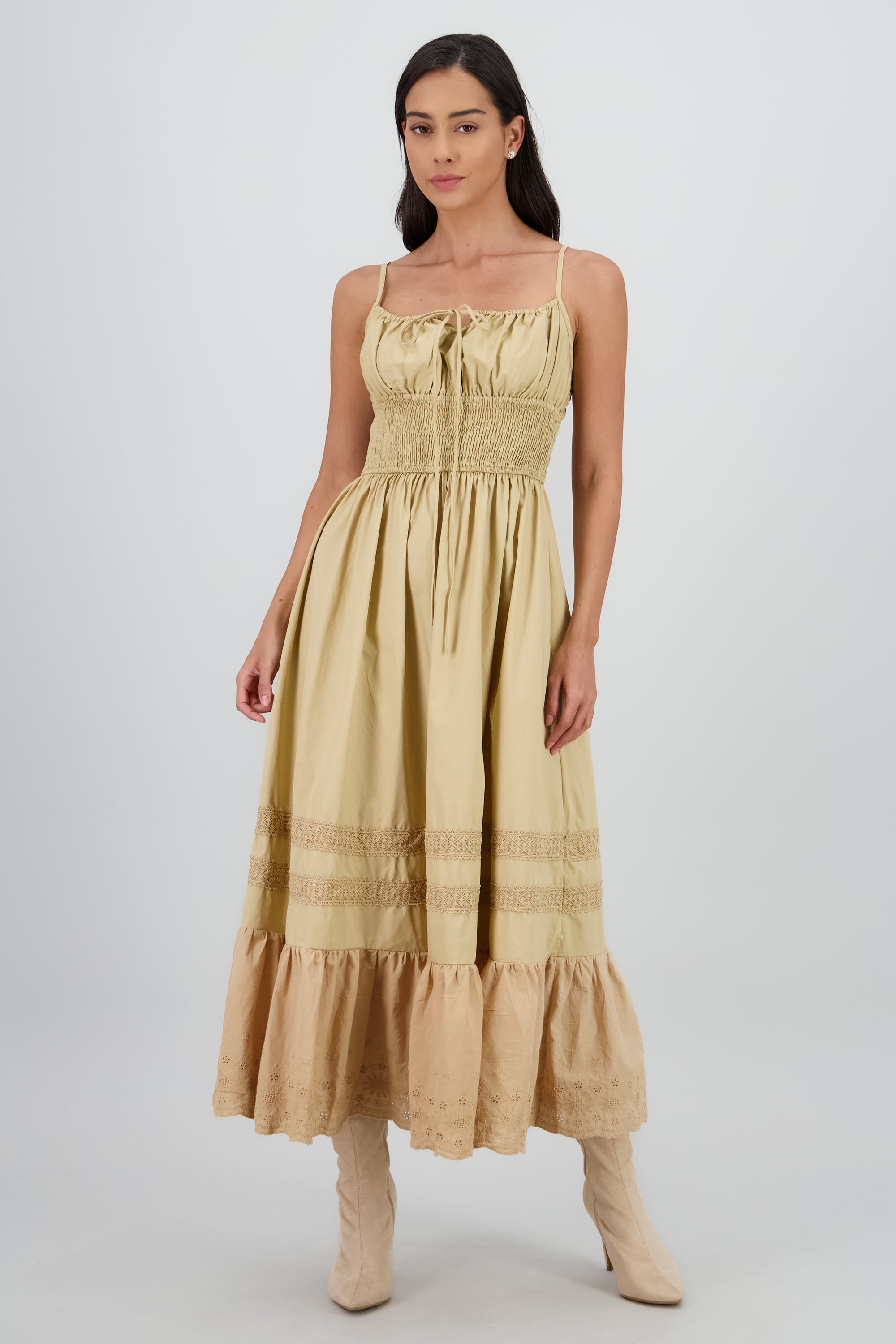 Vestido midi detalle smock tirantes BEIGE