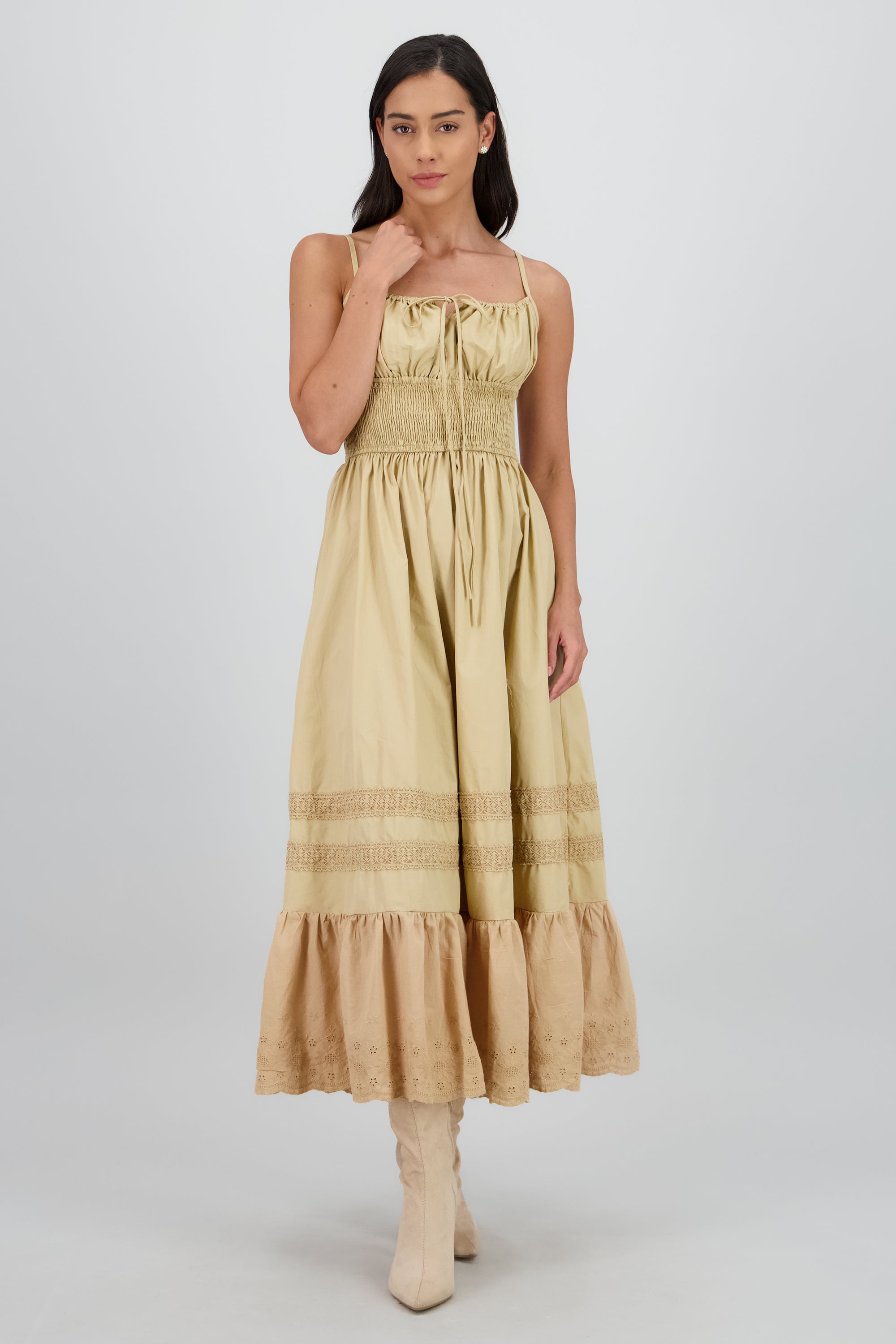 Vestido midi detalle smock tirantes BEIGE