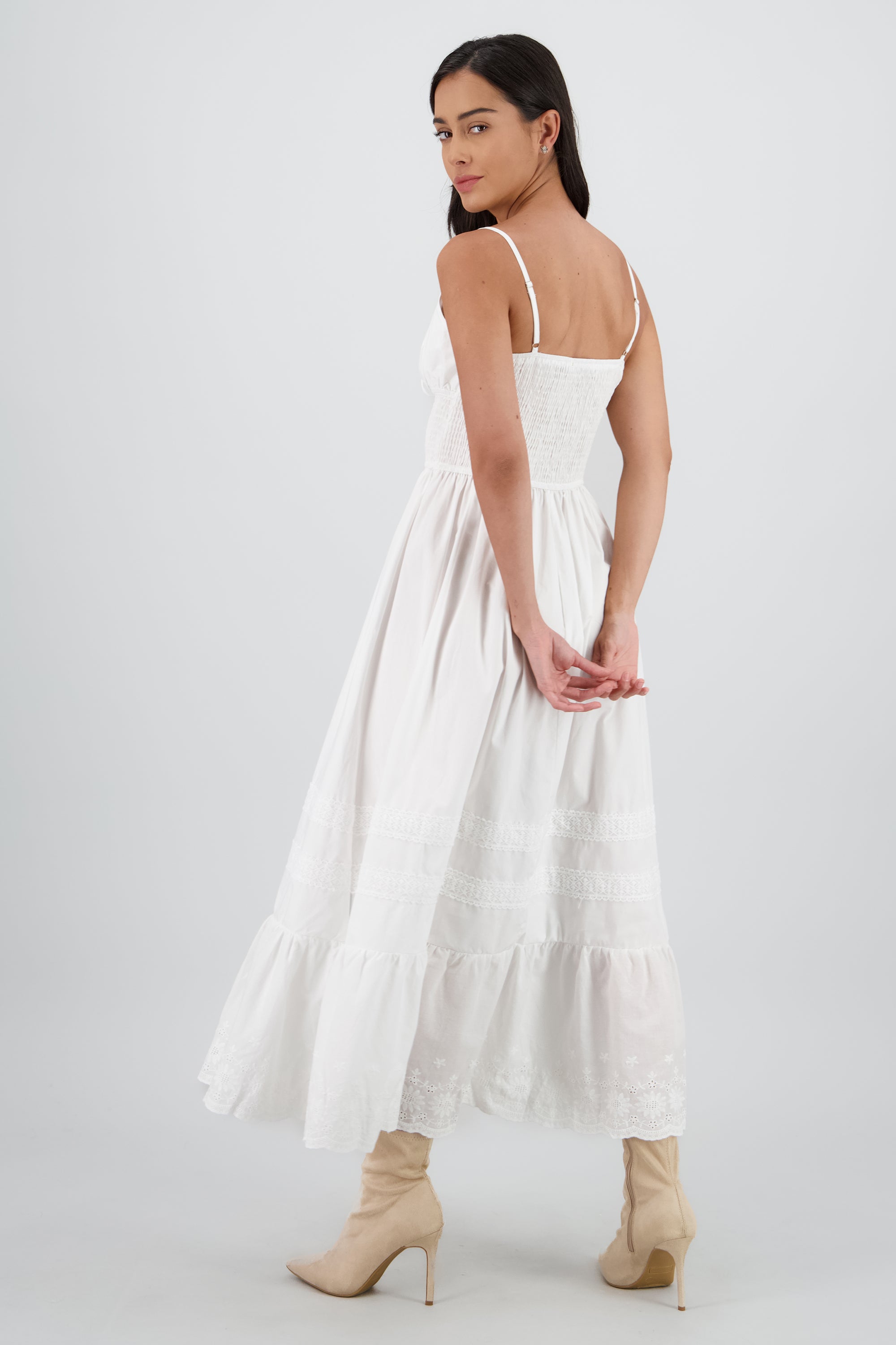 Vestido midi detalle smock tirantes BLANCO