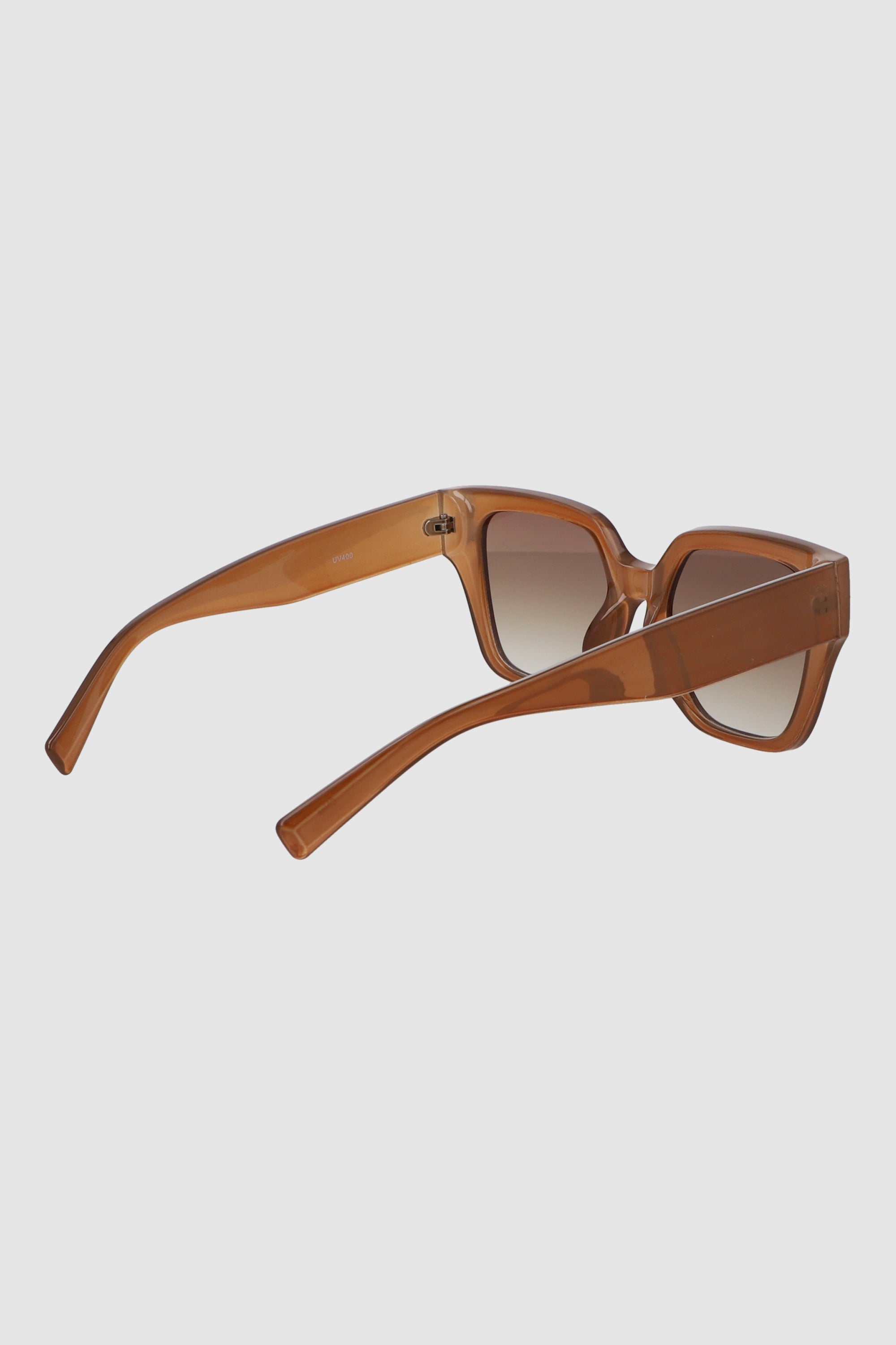 Lente cuadrado angular pasta traslucida CAFE