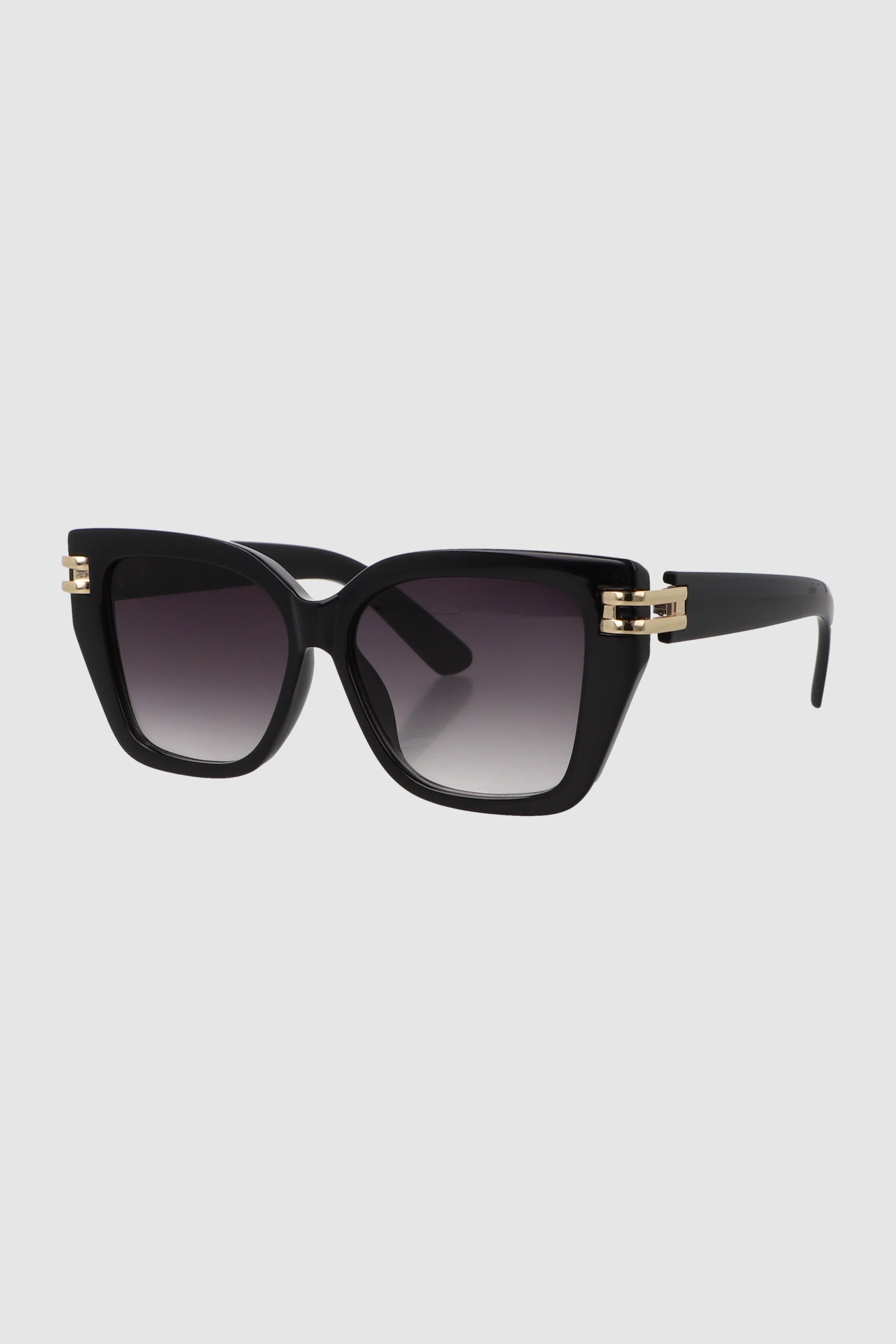Lente cuadrado cateye con detalle metalico NEGRO