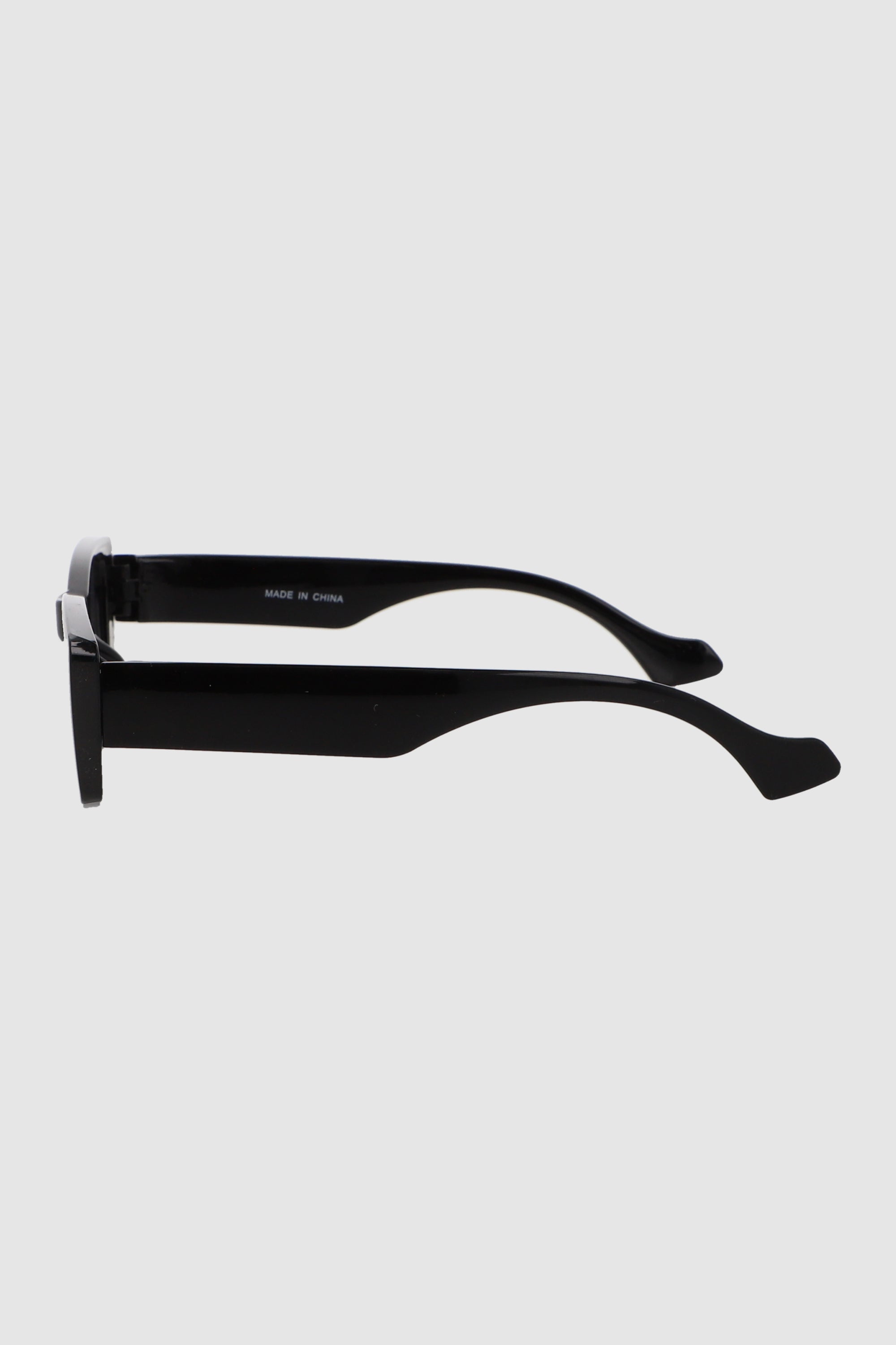 Lente rectangular monocromatico NEGRO