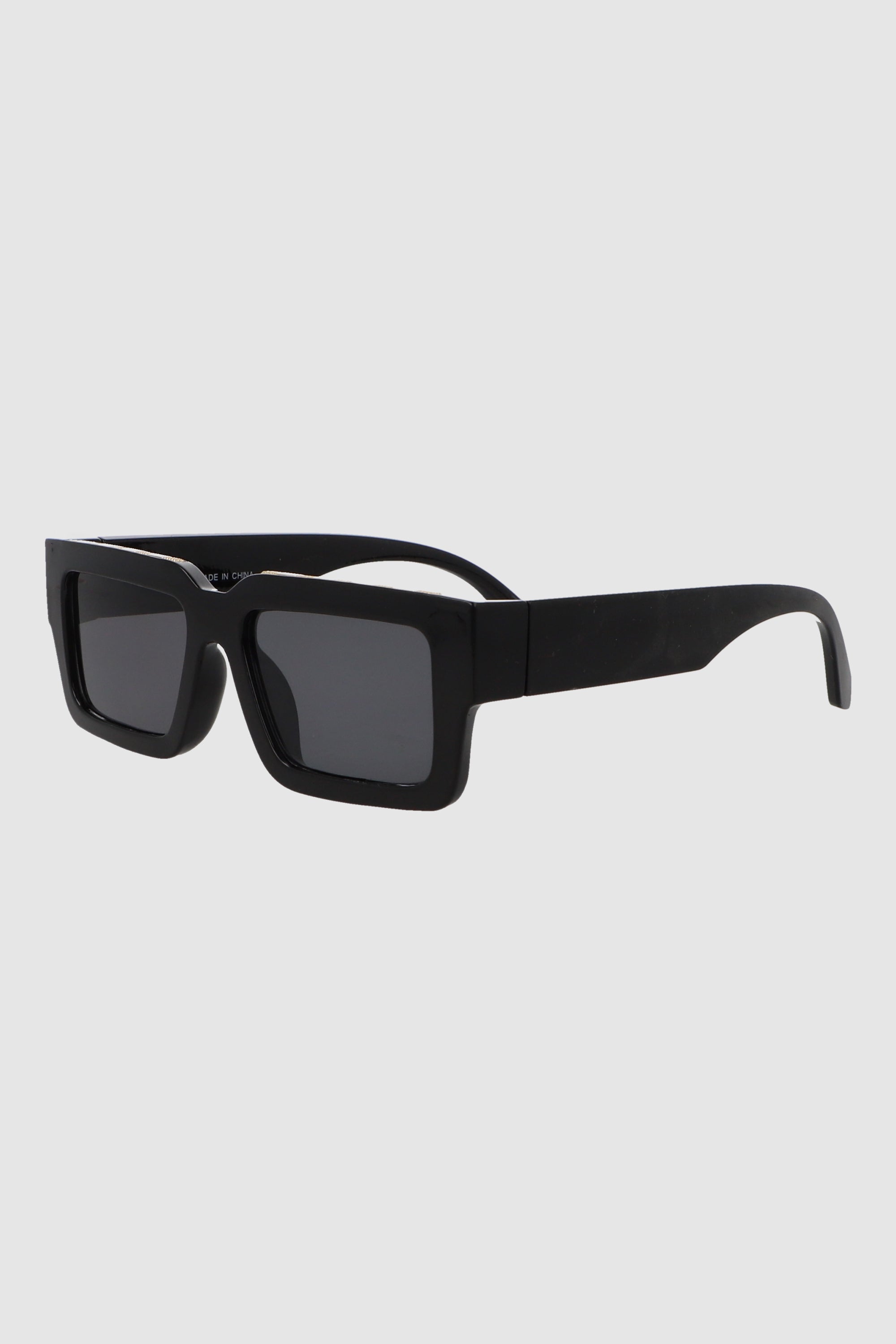 Lente wayfarer ancho traslucido NEGRO