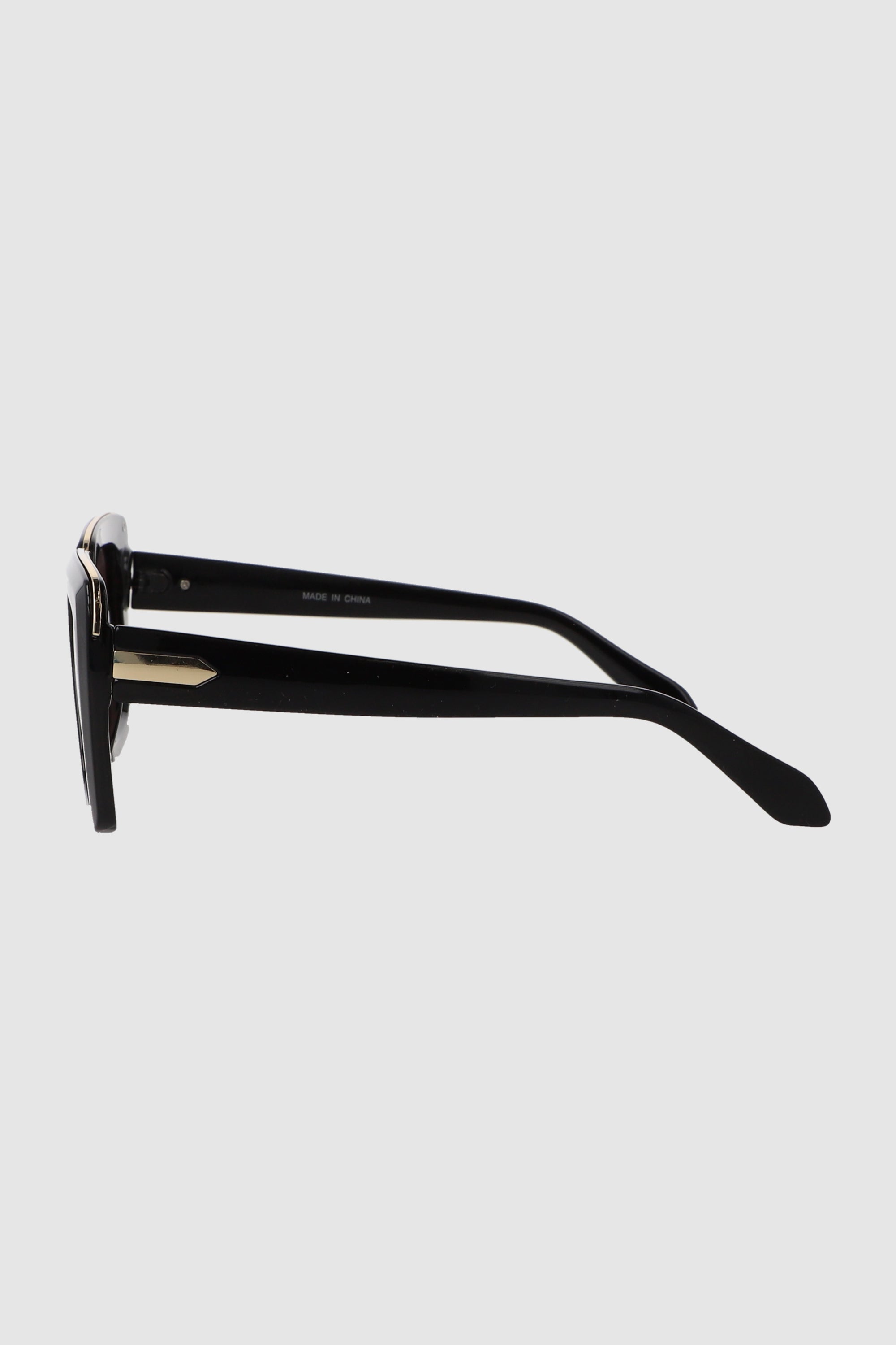Lente rectangular con linea metalica NEGRO