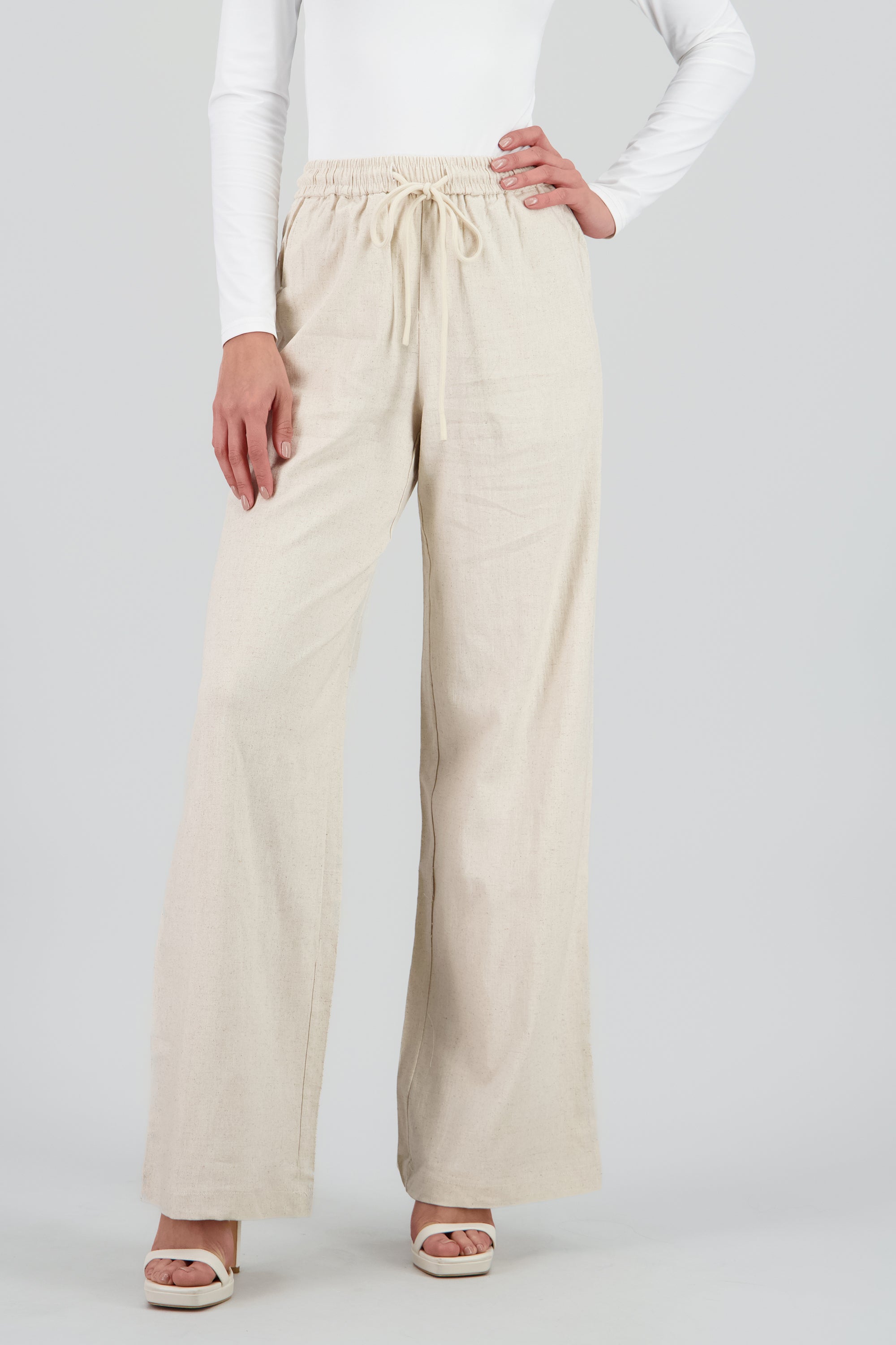 Pantalon recto liso detalle resorte jareta BEIGE