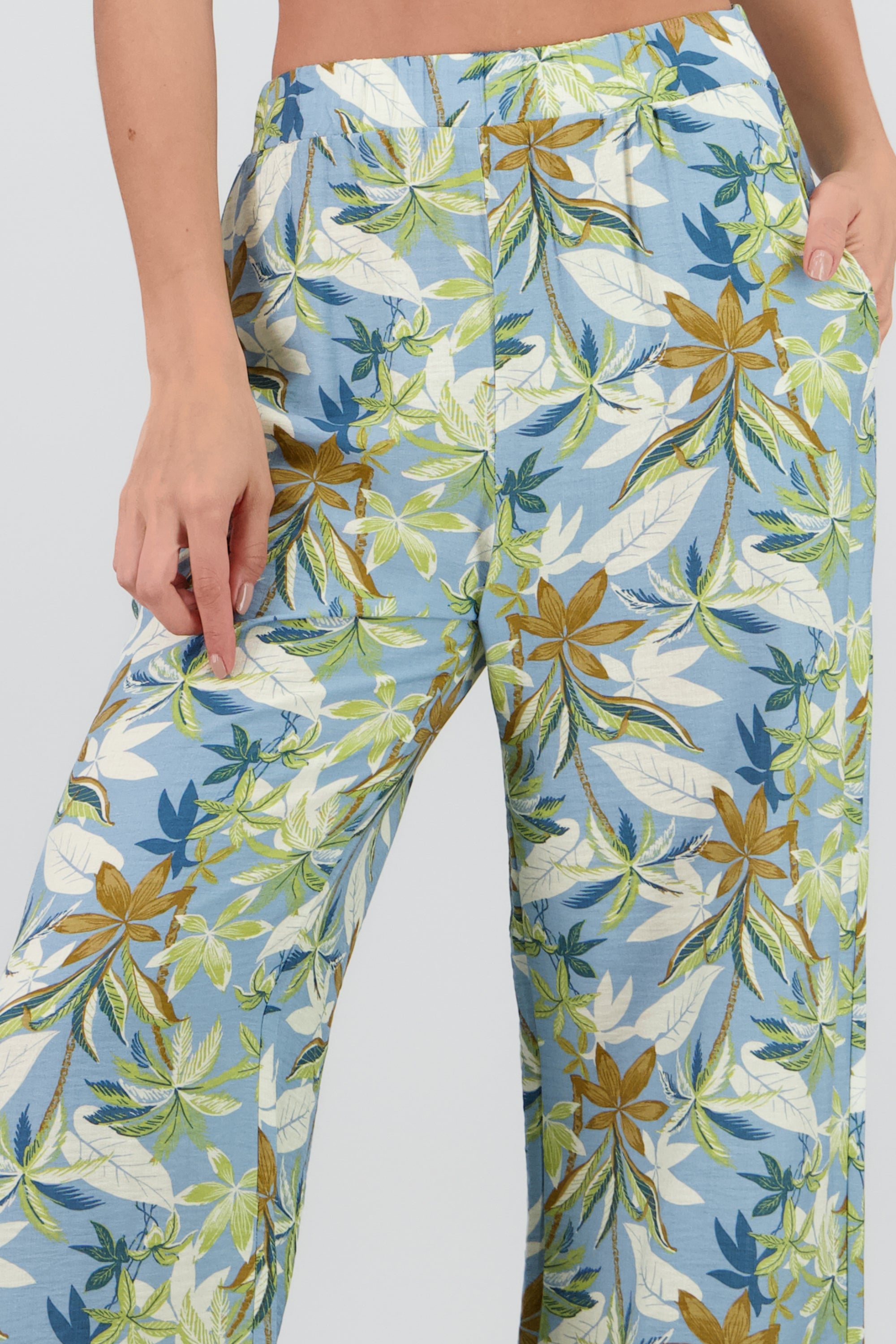 Pantalon amplio detalle resorte tropical AZUL COMBO
