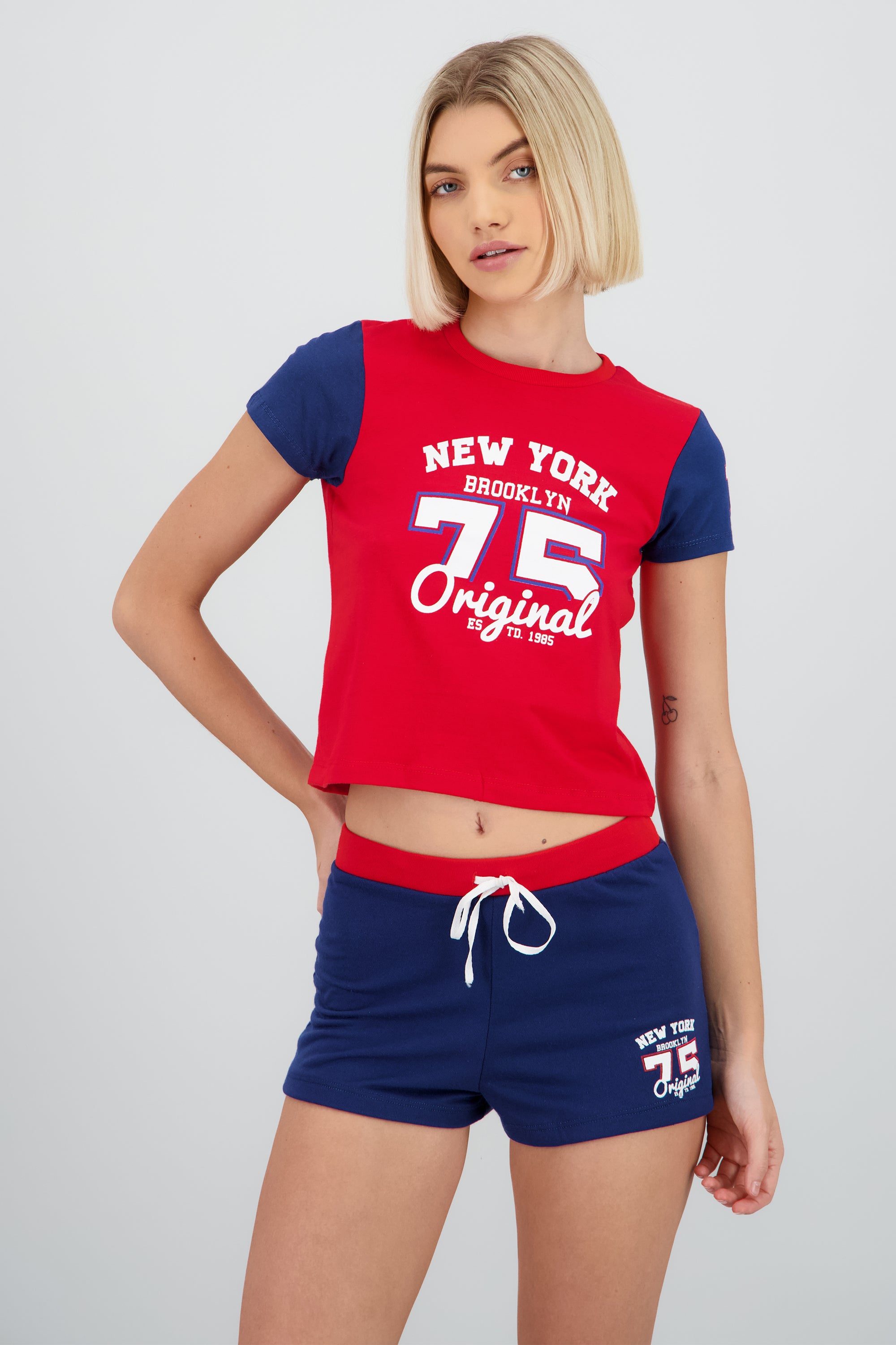 Playera color block estampado ROJO COMBO