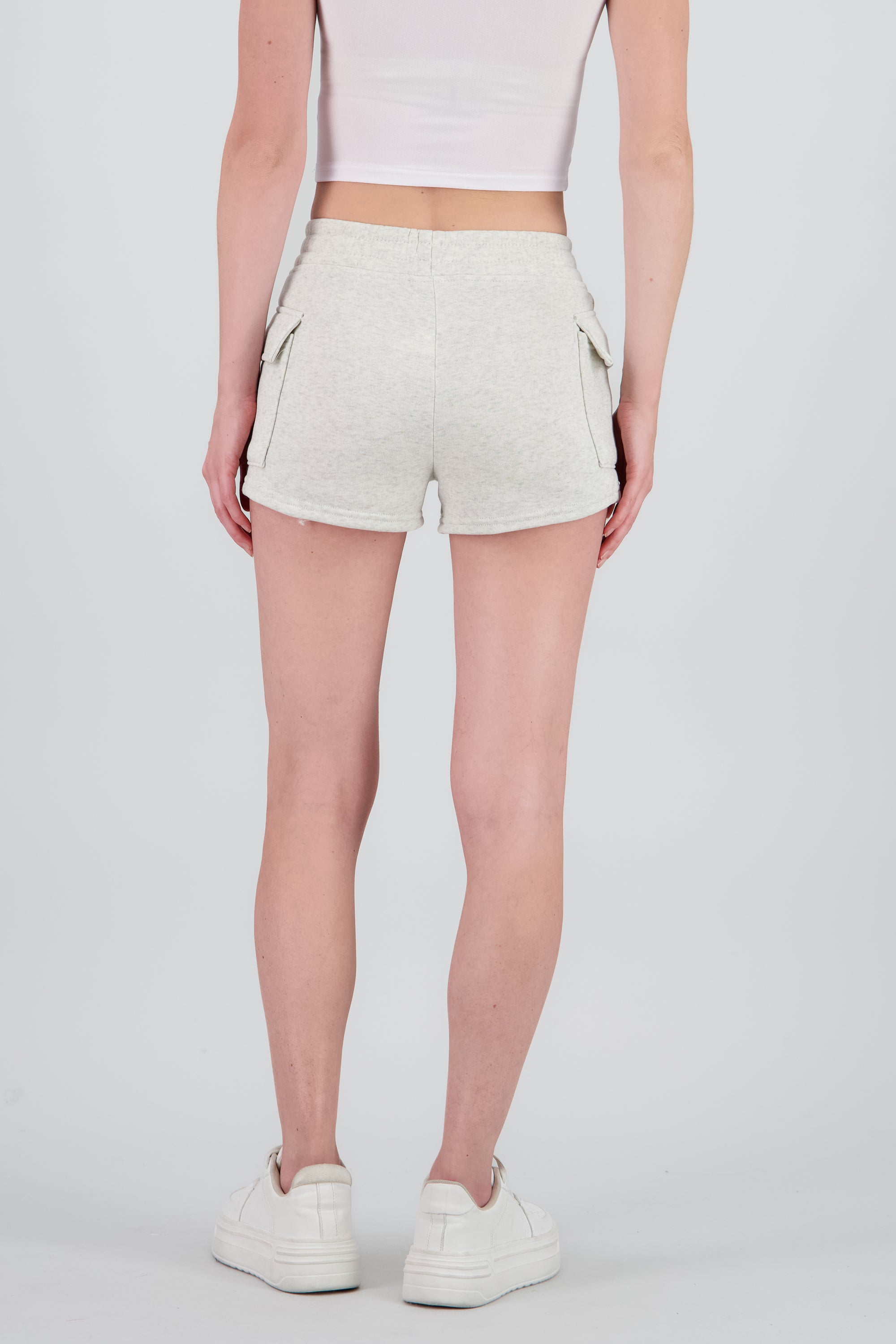 Shorts con fleece y bolsas lisos GRIS