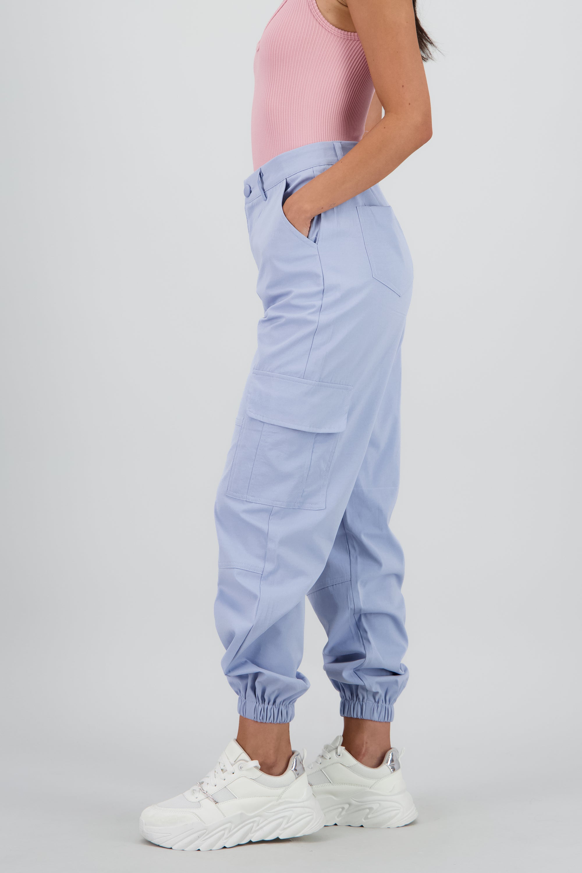 Pantalon detalle pretina boton forrado AZUL