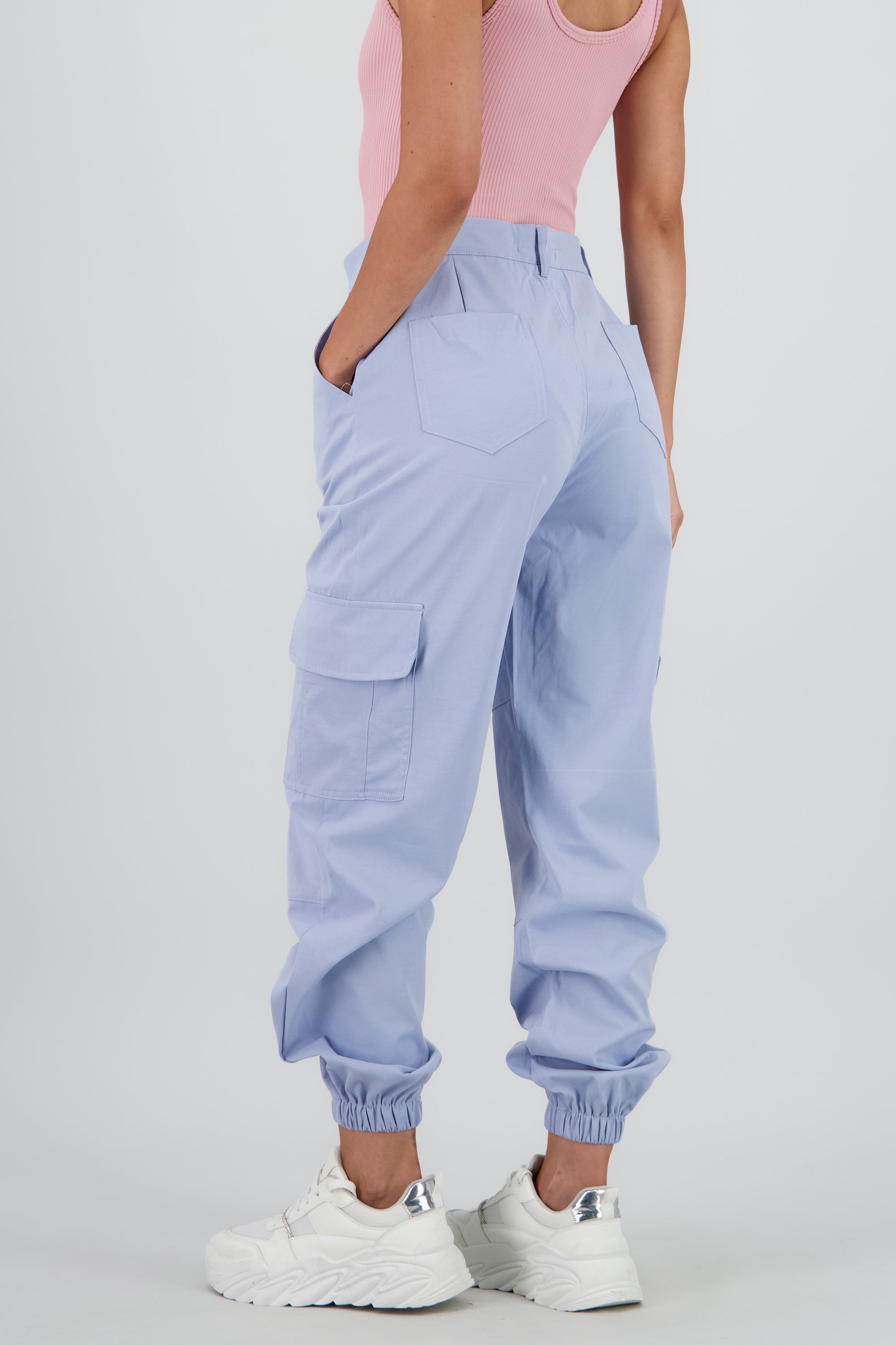 Pantalon detalle pretina boton forrado AZUL