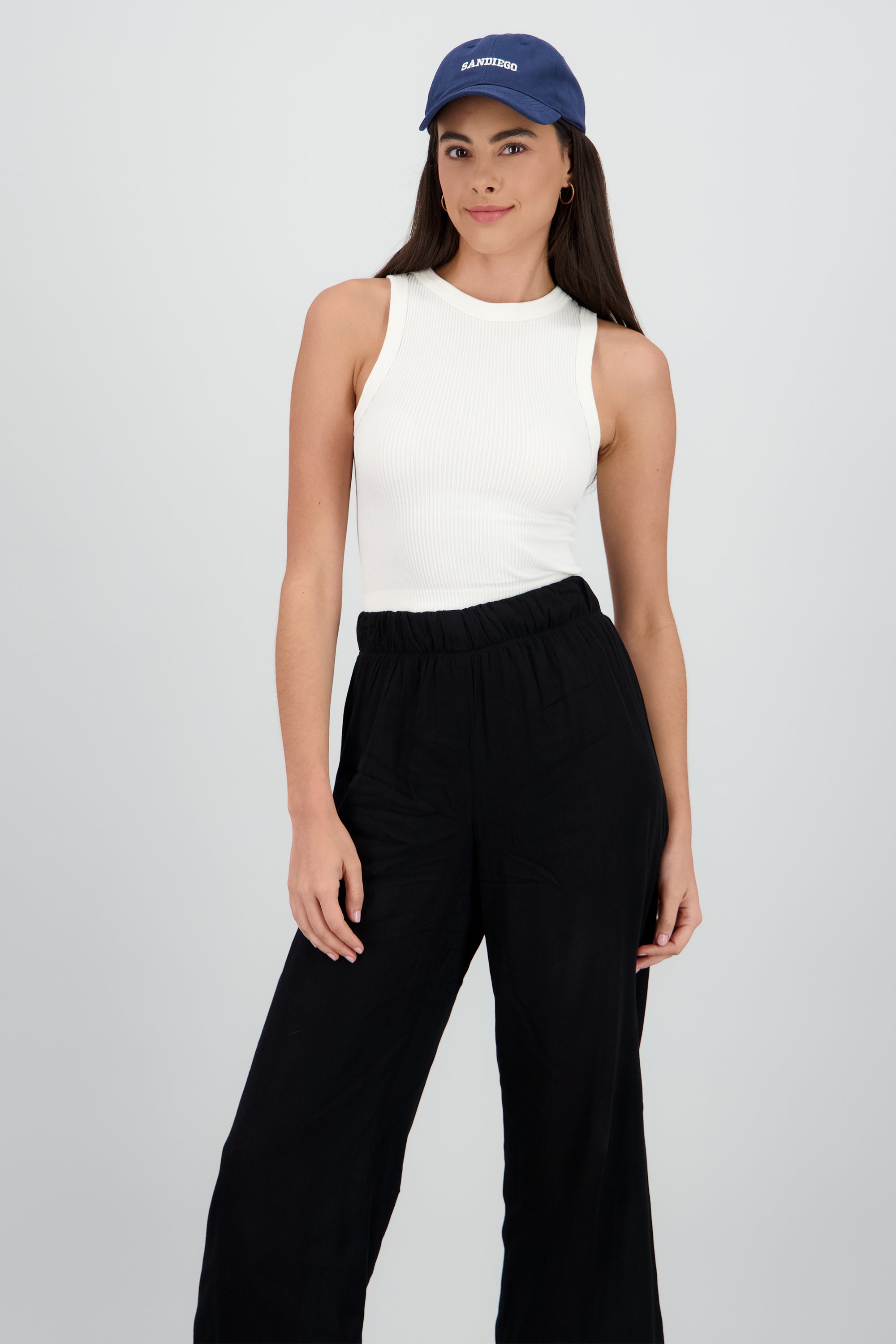 Top sin manga detalle seamless liso BLANCO