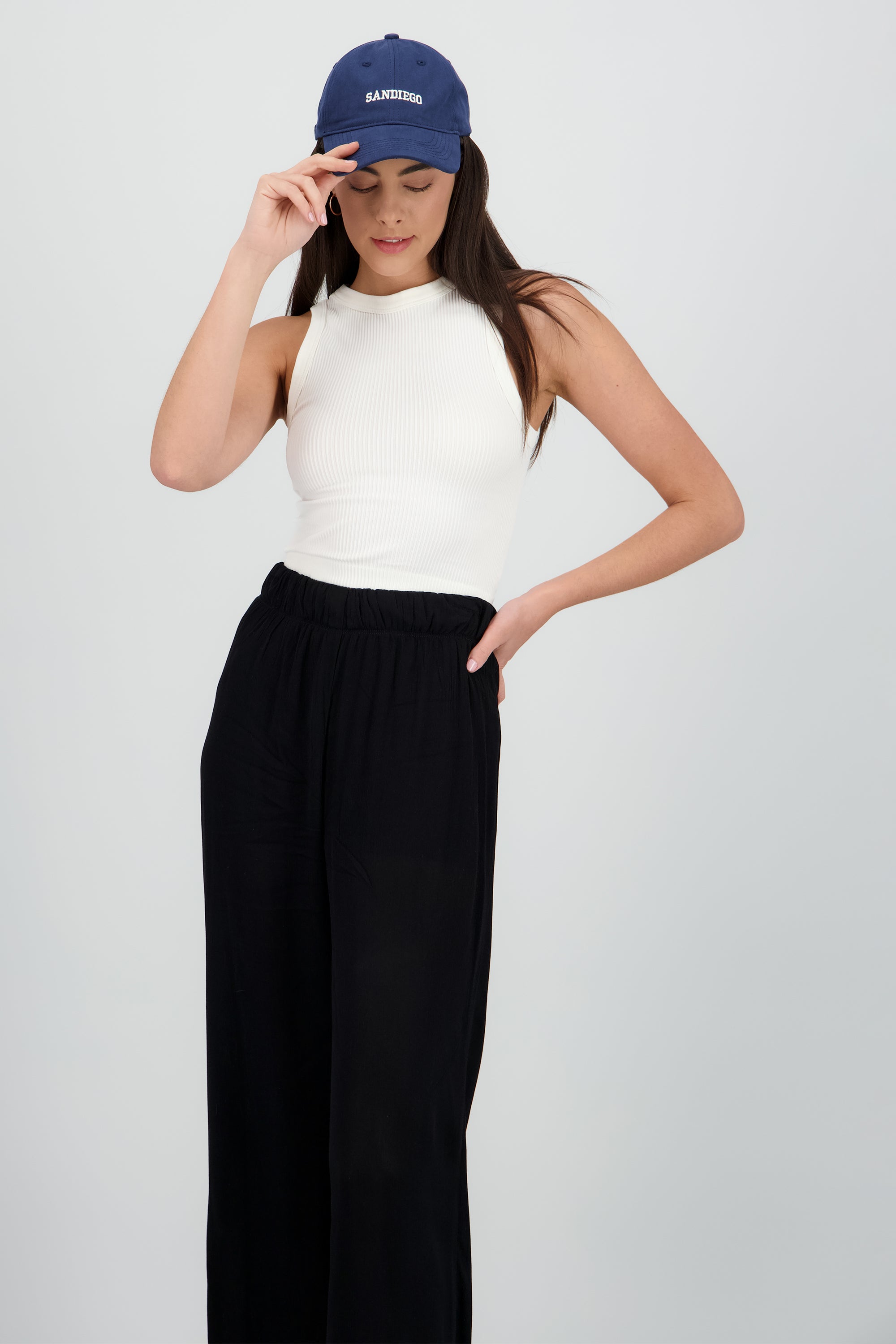 Top sin manga detalle seamless liso BLANCO