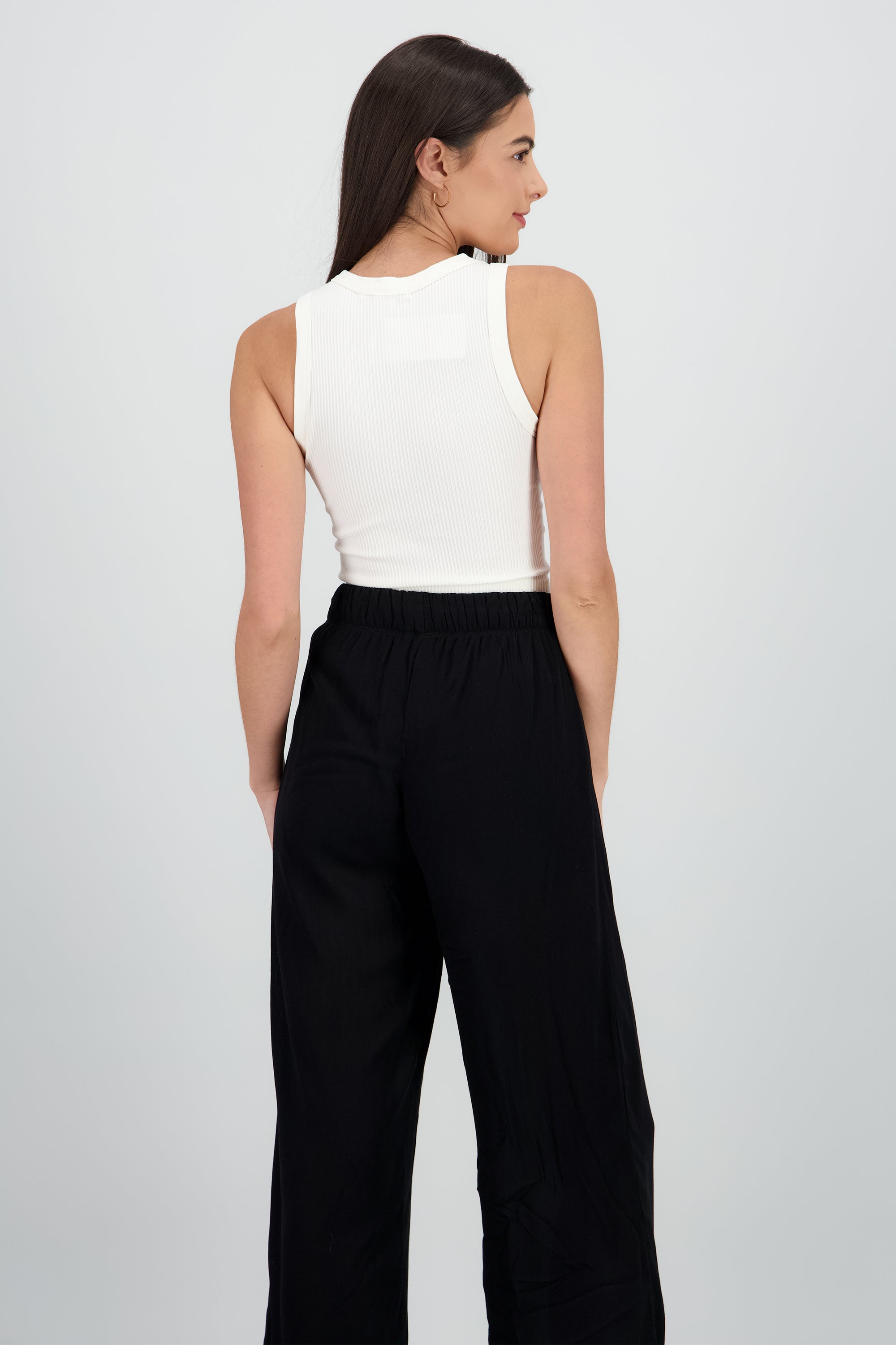 Top sin manga detalle seamless liso BLANCO